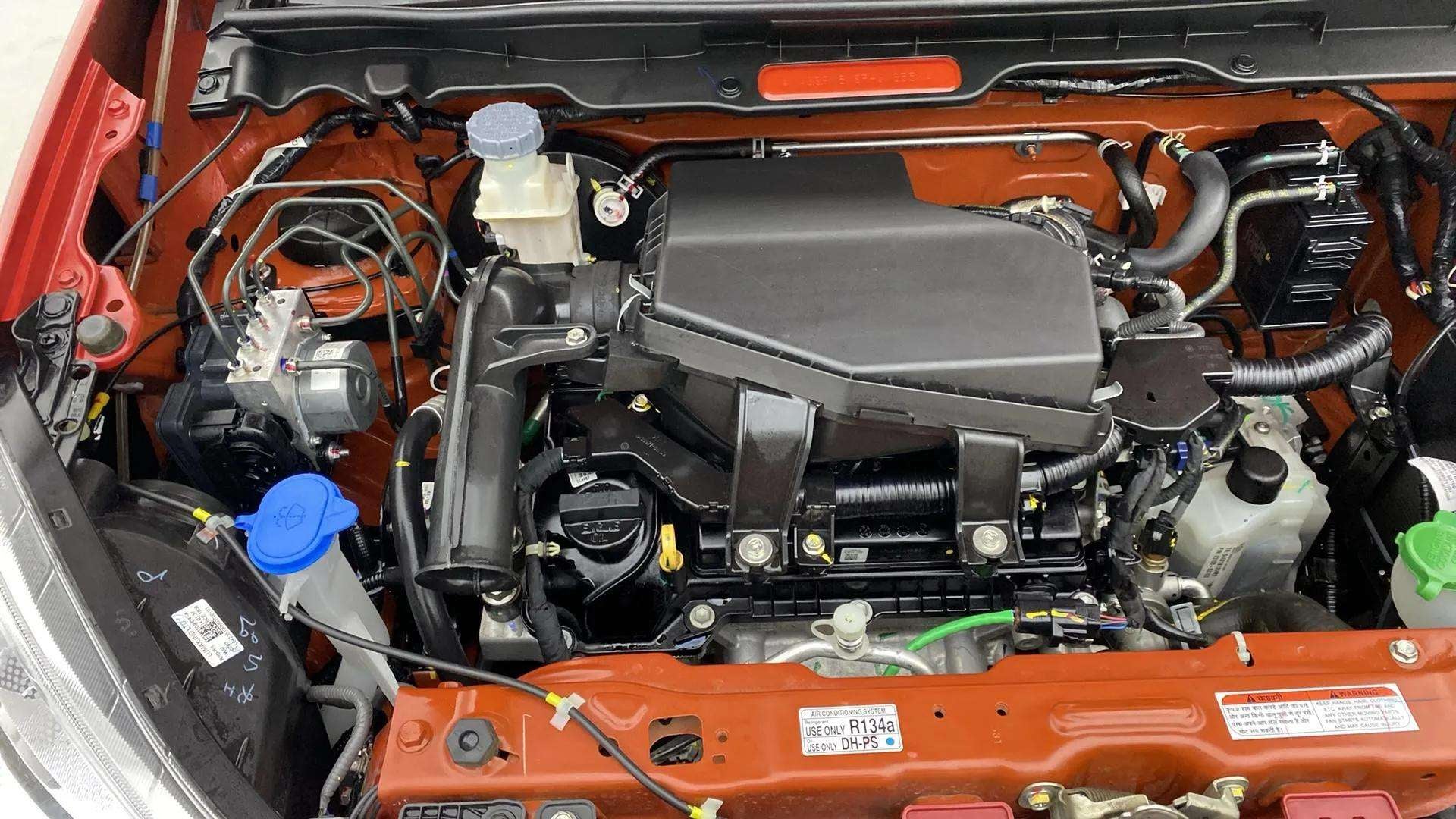 Engine bay view of a Maruti Suzuki Alto K10