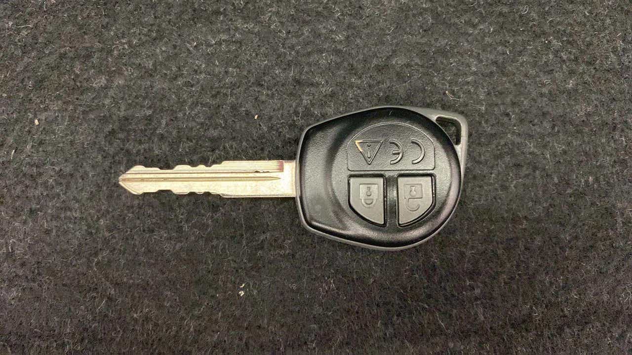 Car key with remote buttons of a Maruti Suzuki Alto K10