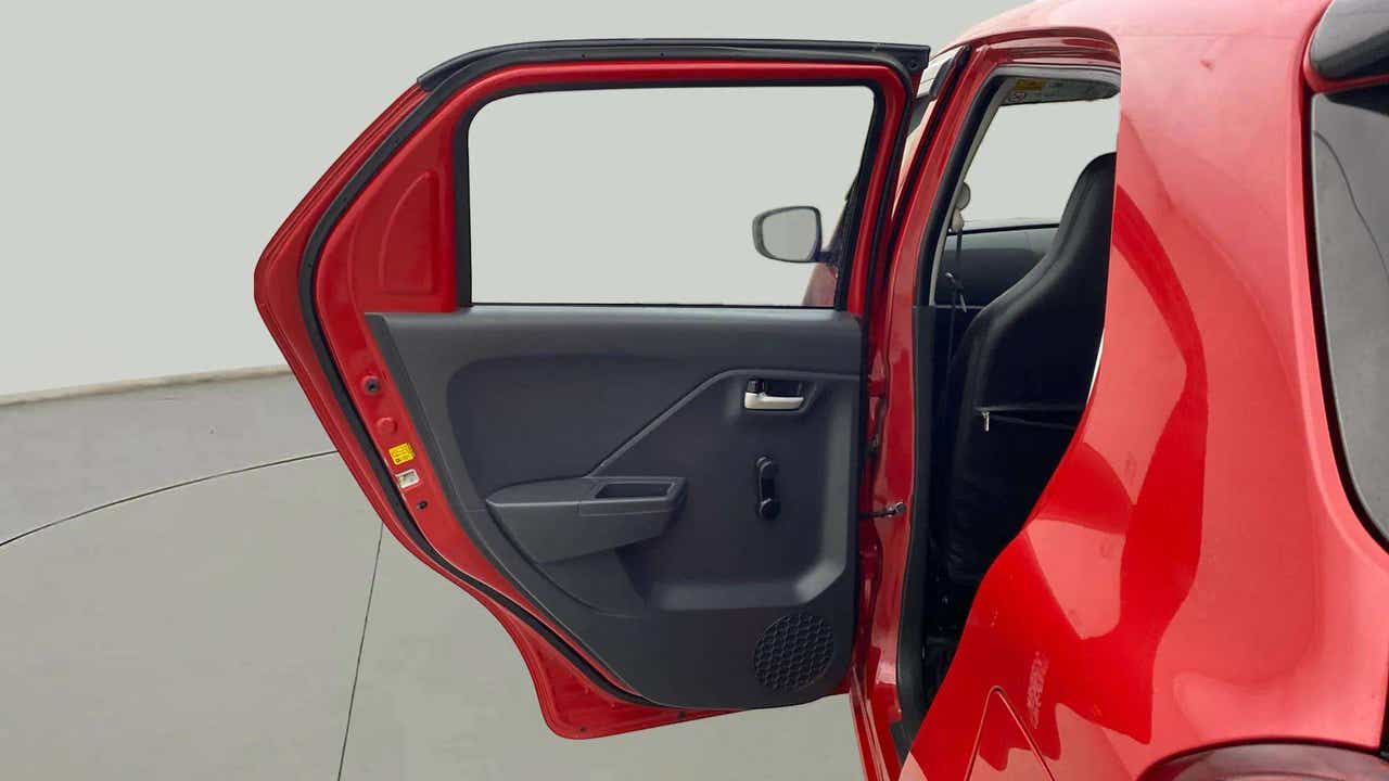 Rear door interior of a Maruti Suzuki Alto K10