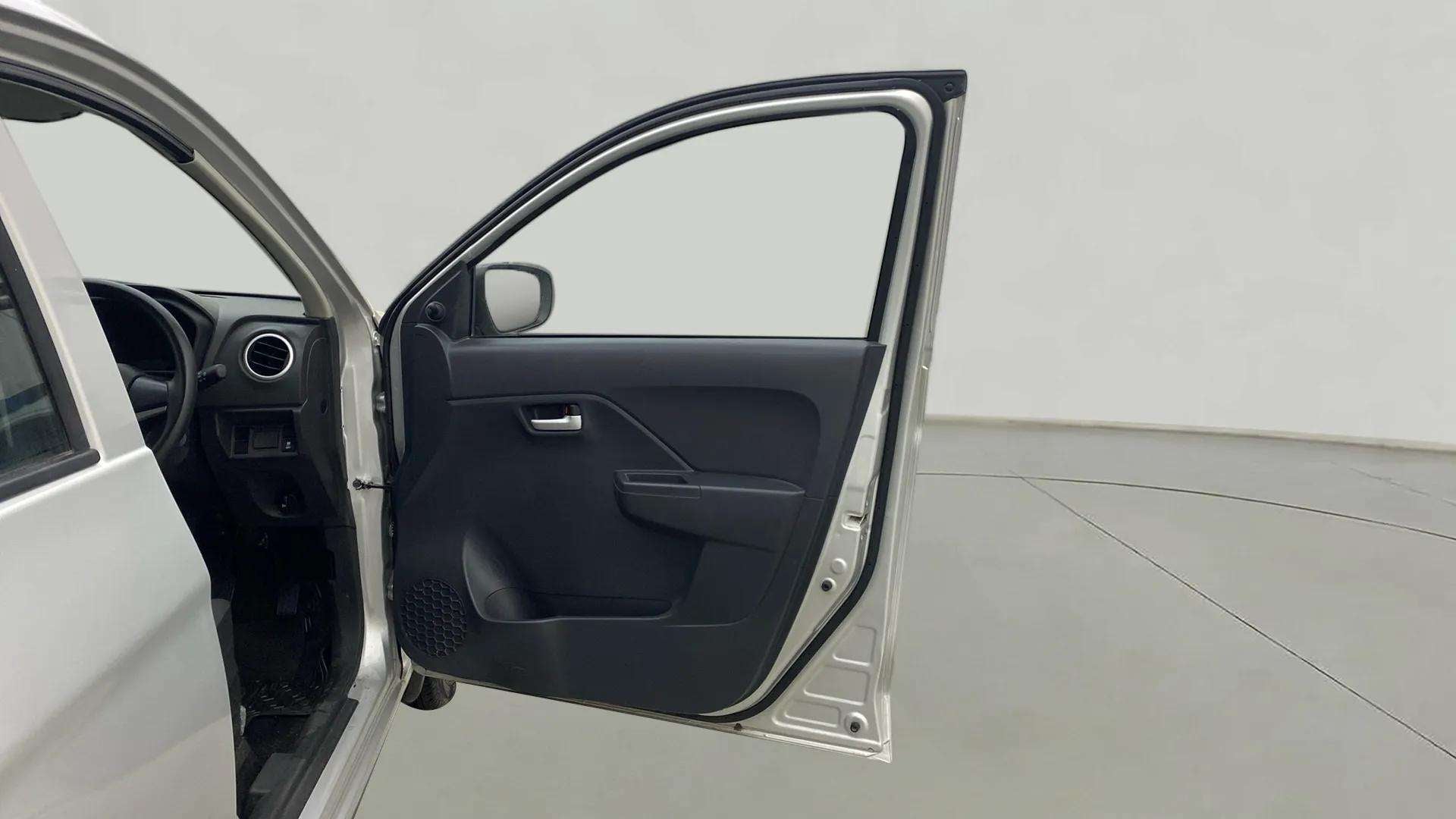 Driver side door interior of a Maruti Suzuki Alto K10