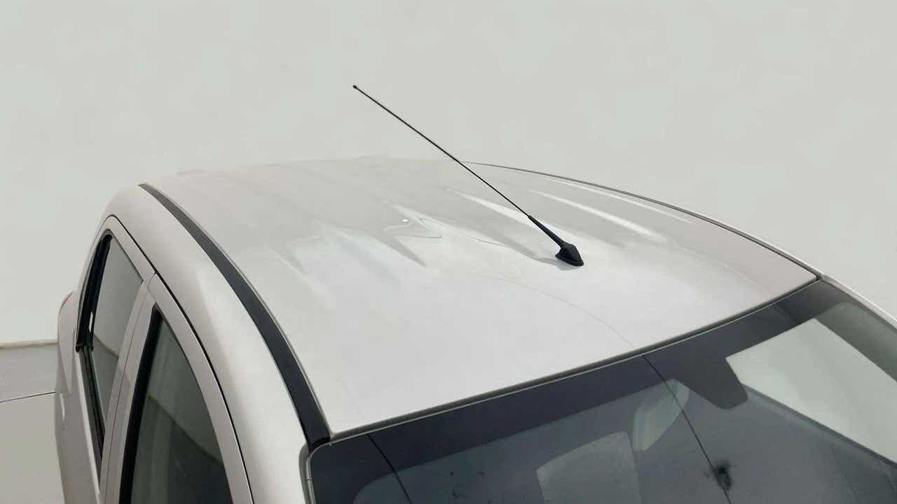 Roof and antenna view of a Maruti Suzuki Alto K10