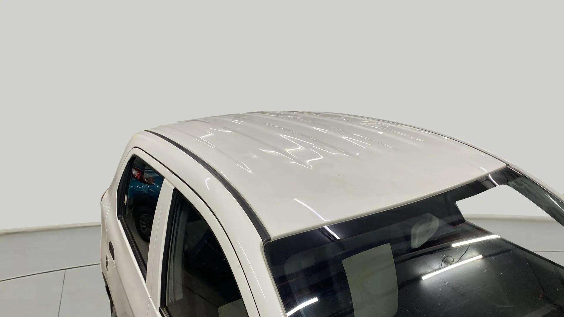 Roof view of a metallic solid white Maruti Suzuki Alto K10