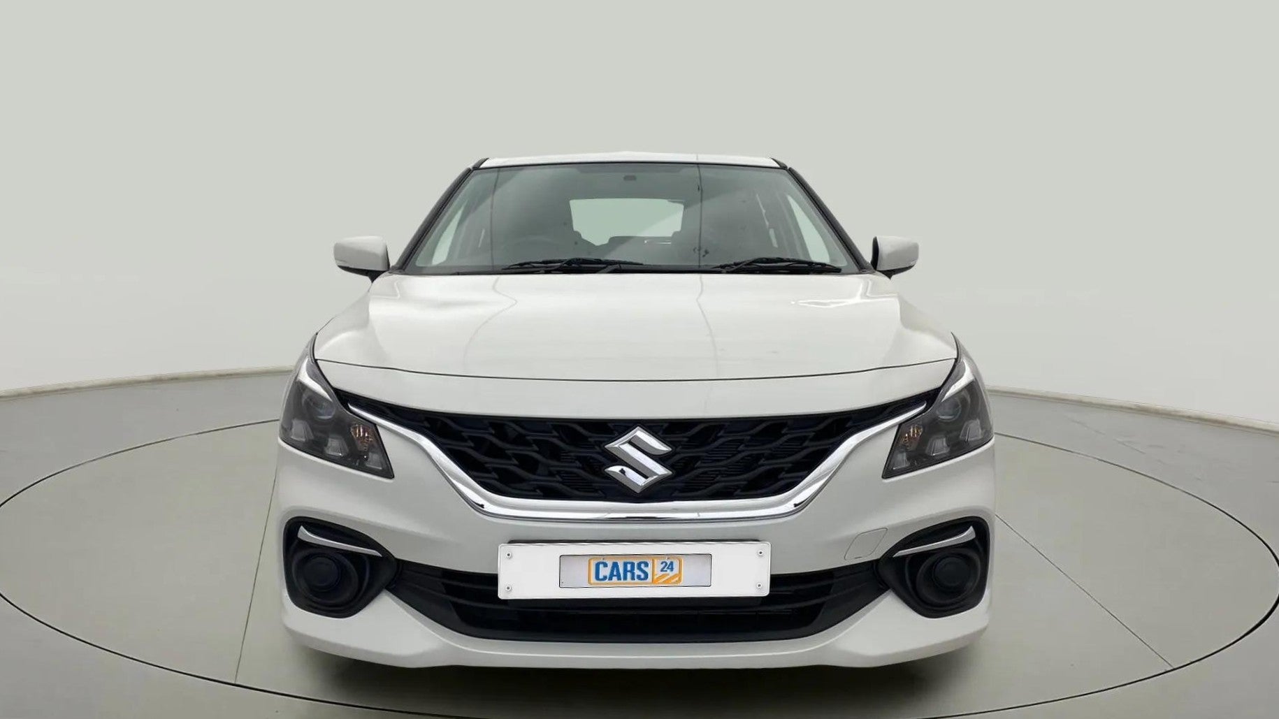 Front view of a Maruti Suzuki Baleno