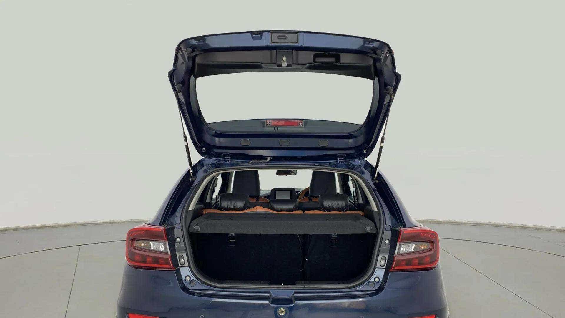 Boot space view of a Maruti Suzuki Baleno