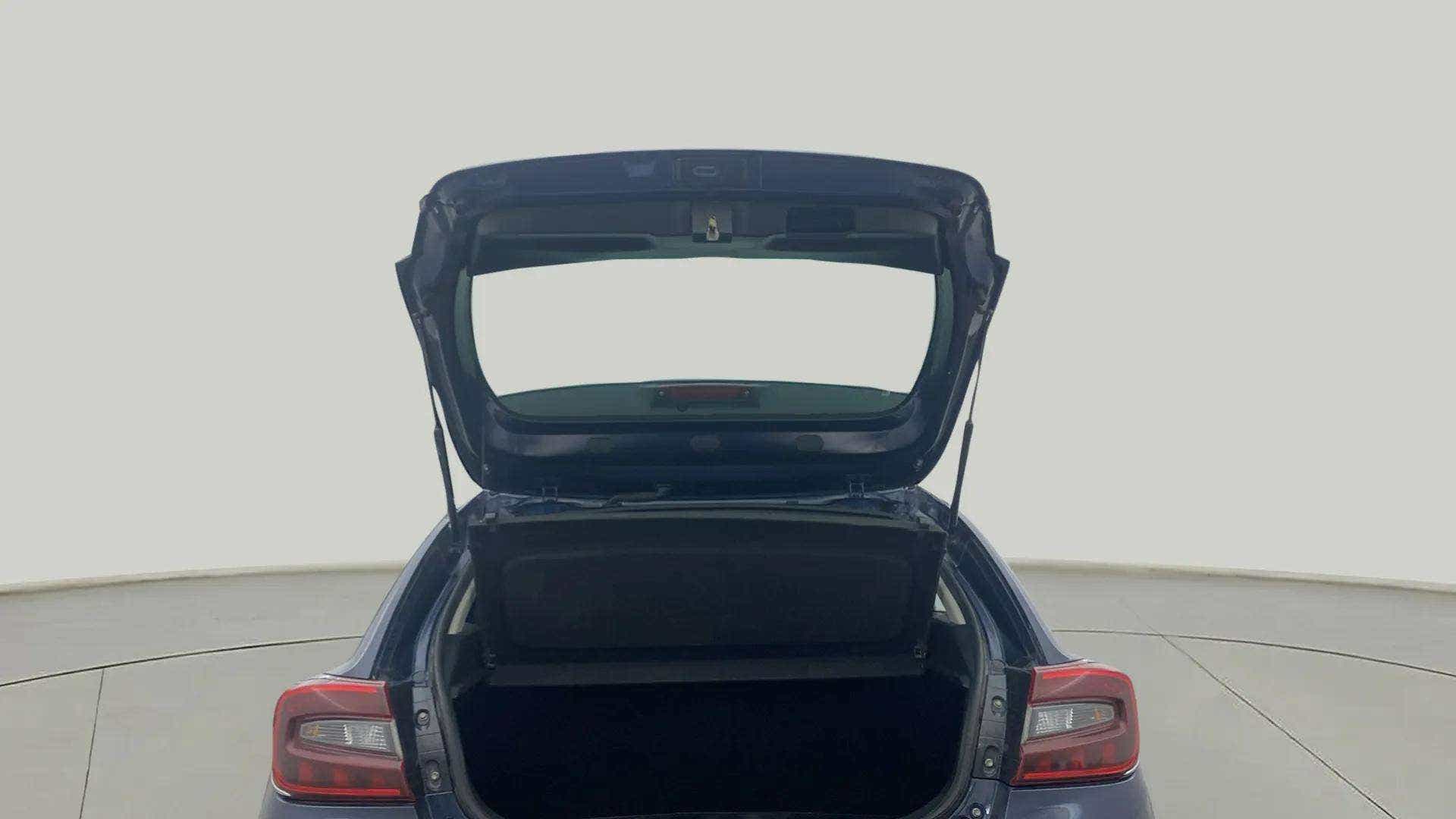 Boot space view of a Maruti Suzuki Baleno