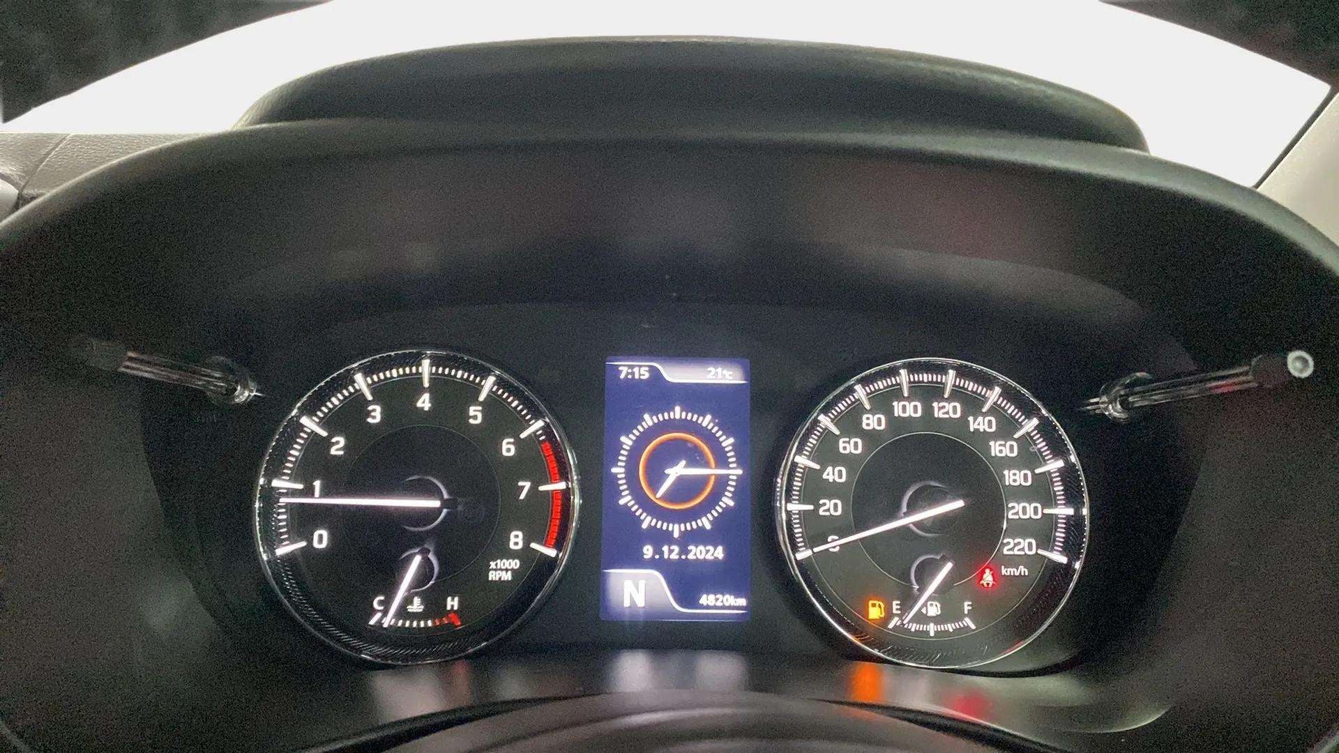 Instrument cluster of a Maruti Suzuki Baleno