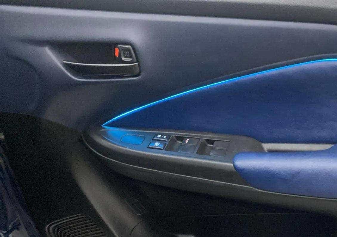 Interior front door panel of a Maruti Suzuki Baleno