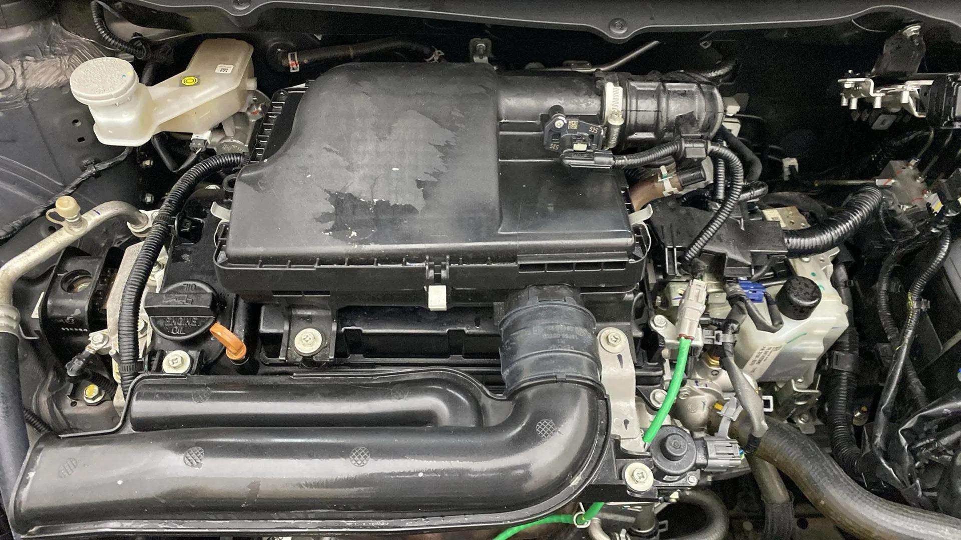 Engine bay of a Maruti Suzuki Baleno