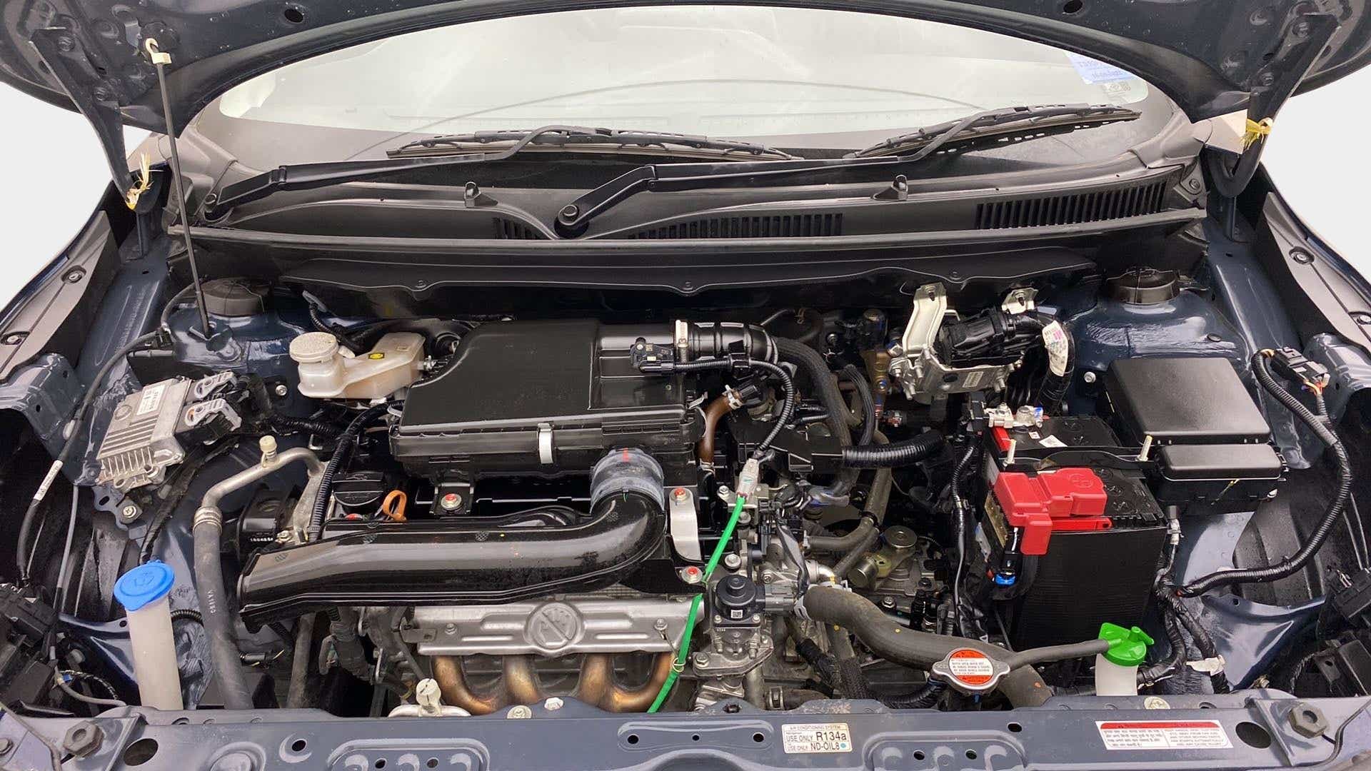 Engine bay of a Maruti Suzuki Baleno