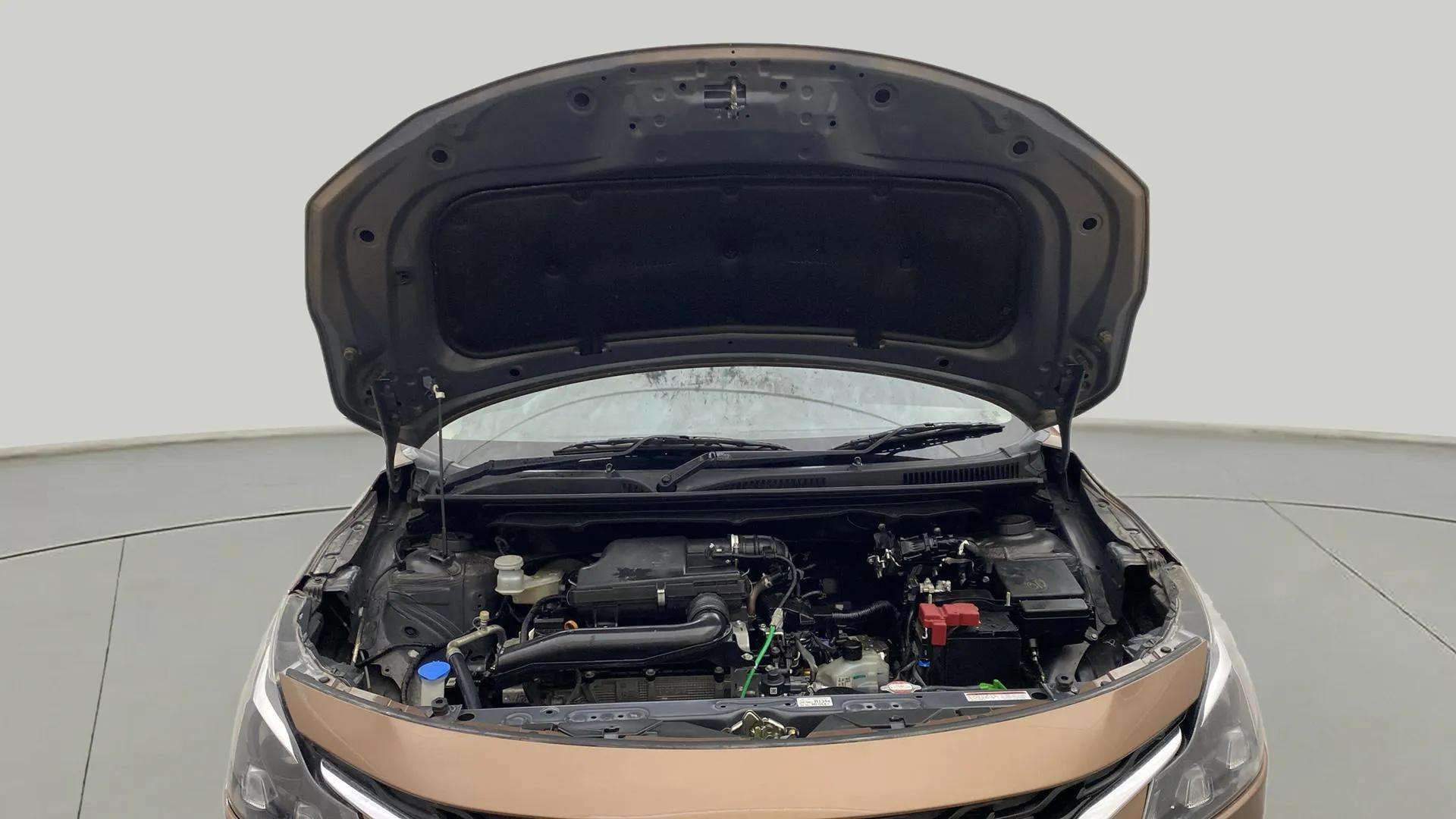 Engine bay of a Maruti Suzuki Baleno