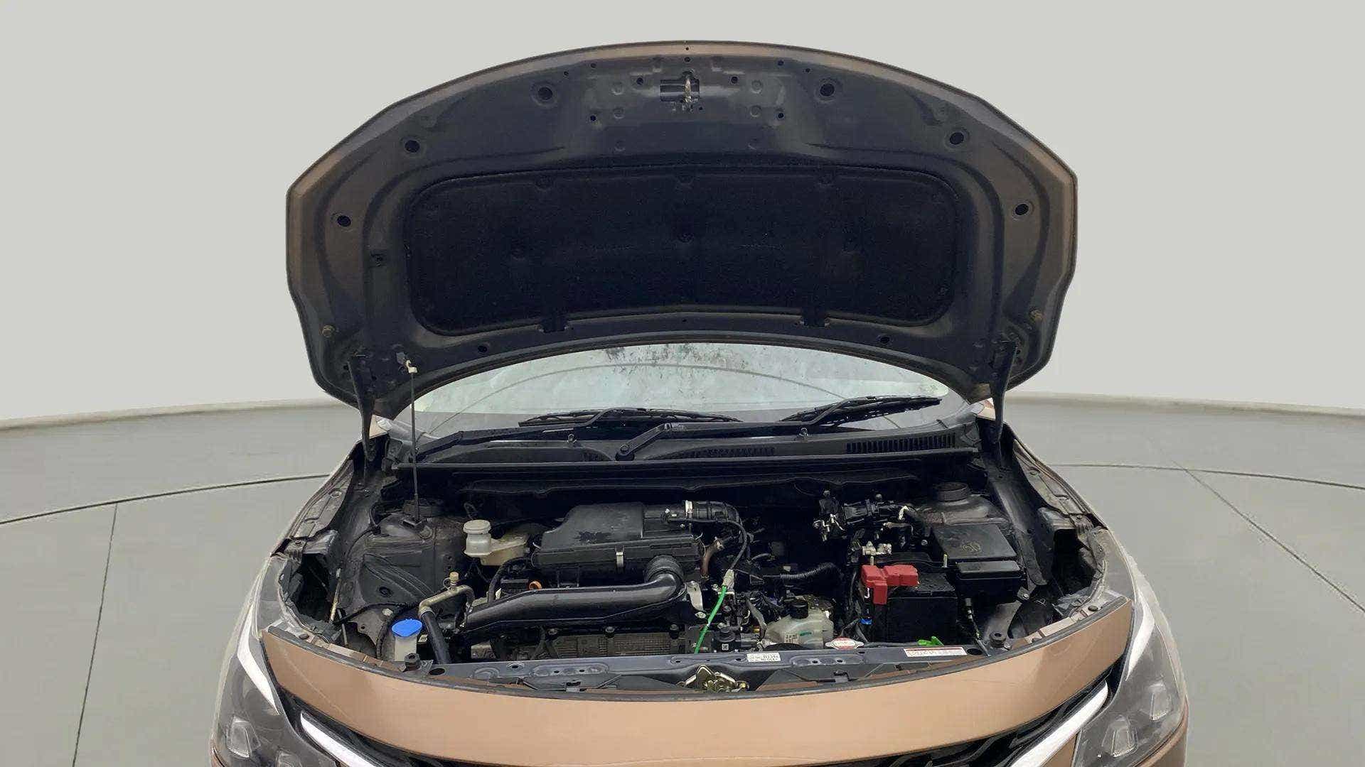 Engine bay of a Maruti Suzuki Baleno