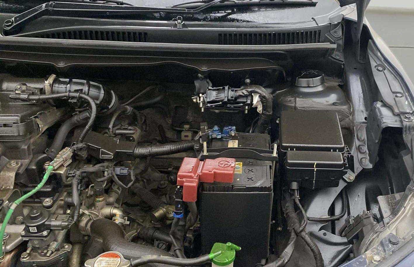 Engine bay view of a Maruti Suzuki Baleno