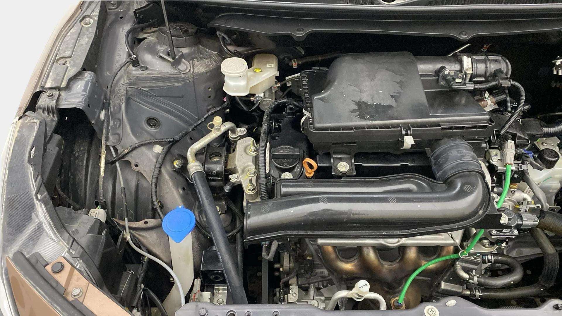 Engine bay of a Maruti Suzuki Baleno