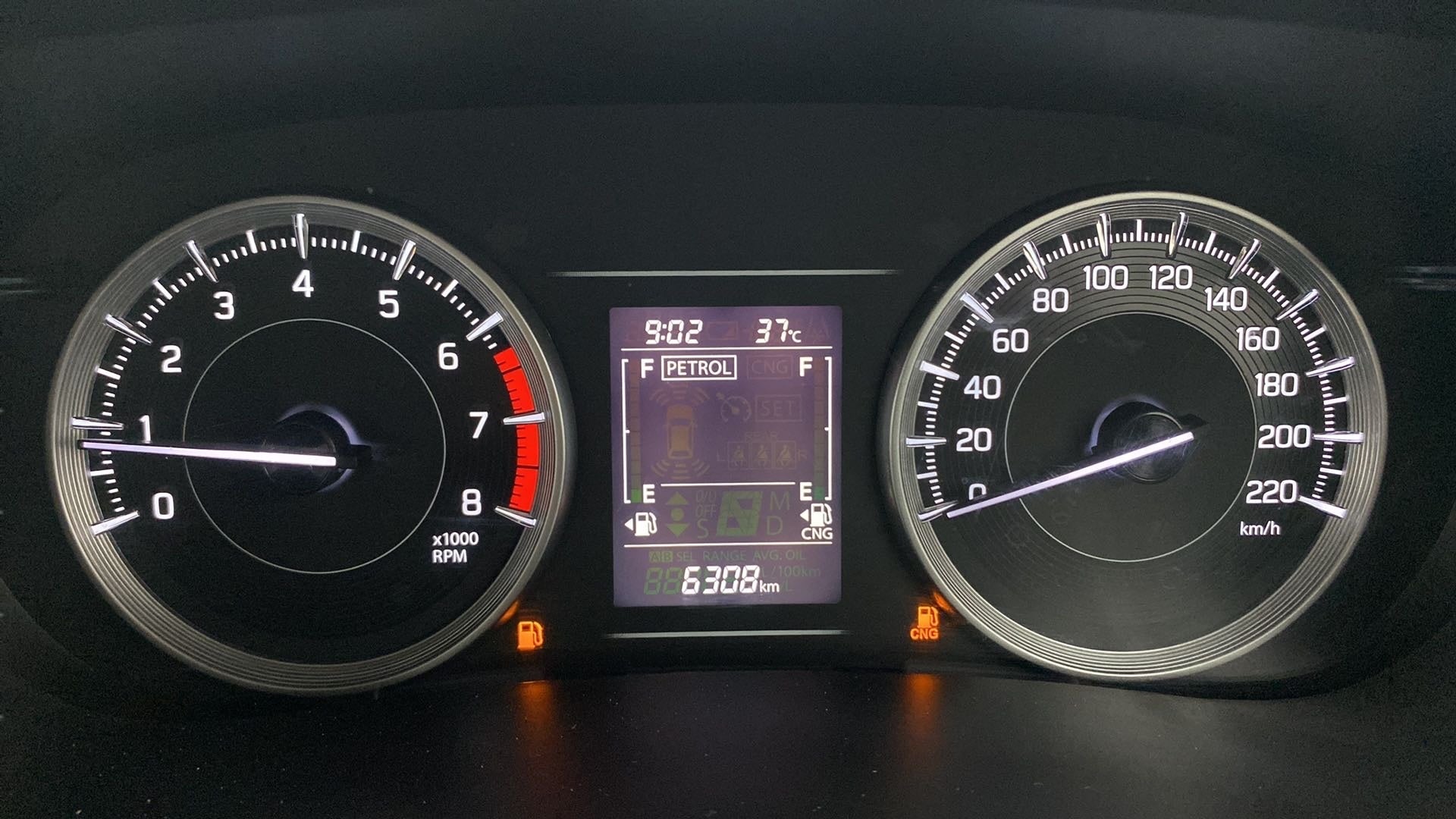 Instrument cluster of a Maruti Suzuki Baleno