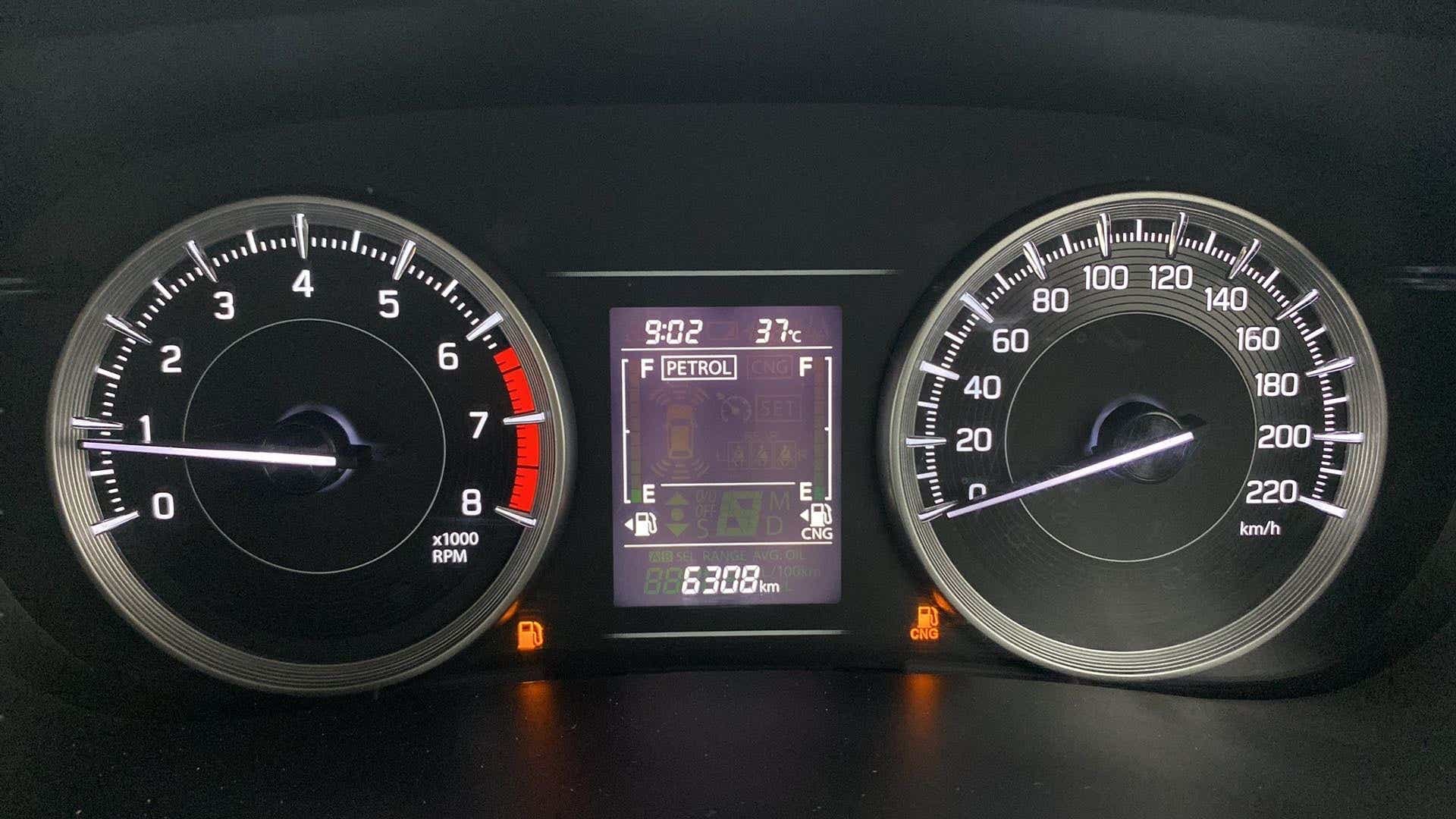 Instrument cluster of a Maruti Suzuki Baleno
