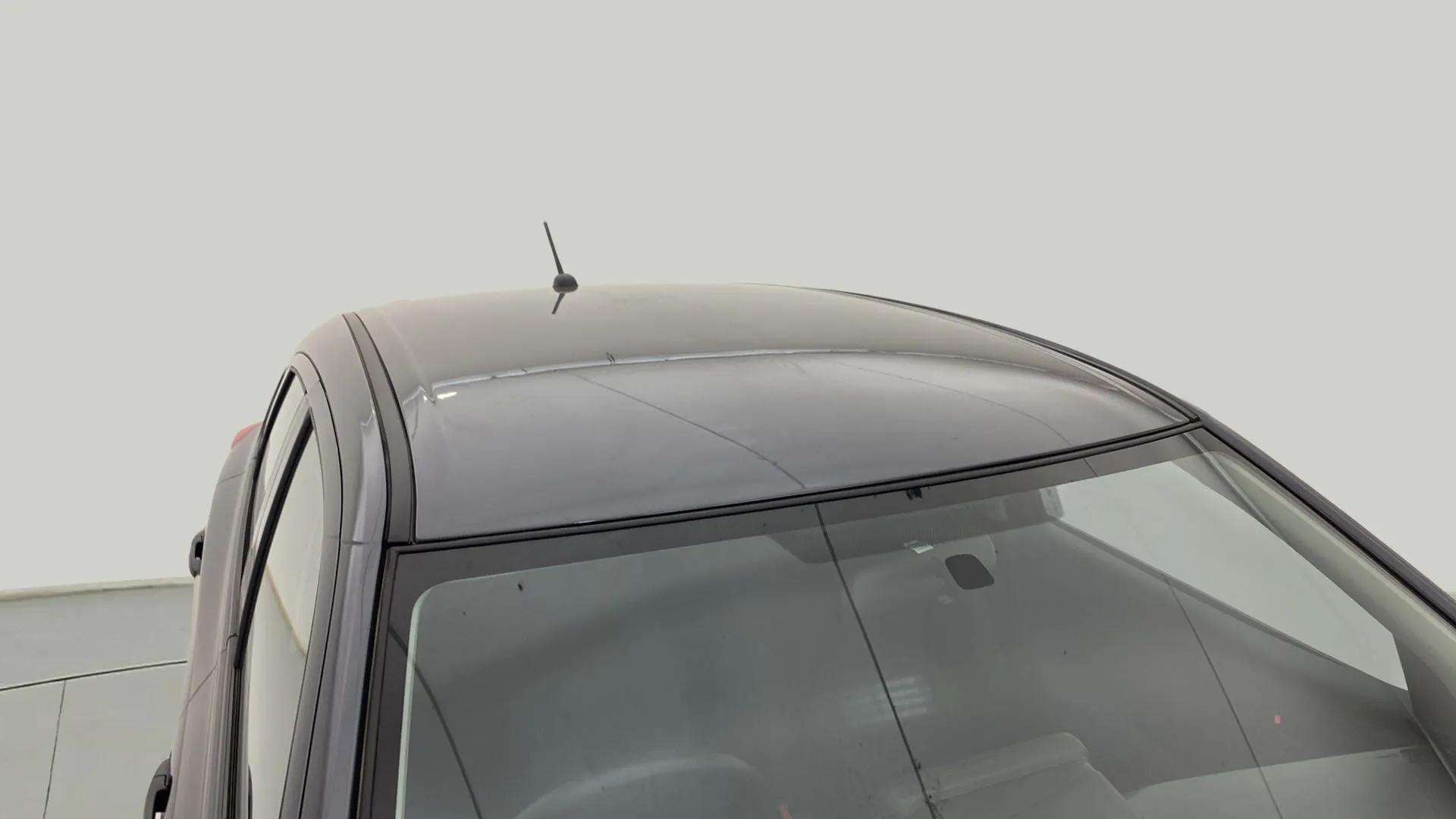 Roof view of a Maruti Suzuki Baleno
