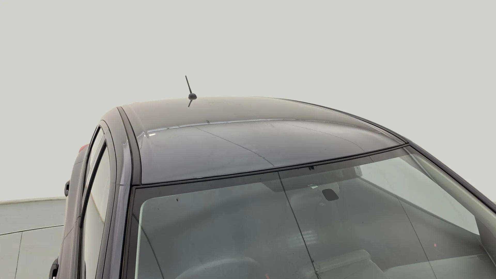 Roof view of a Maruti Suzuki Baleno