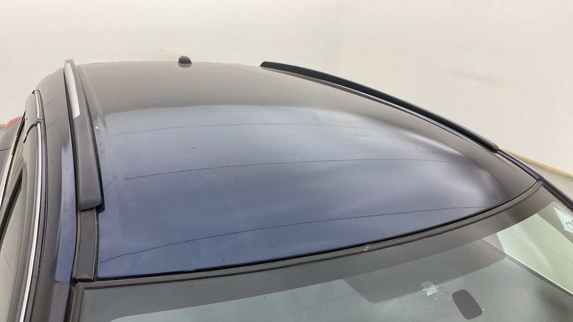 Roof view of a Maruti Suzuki Baleno