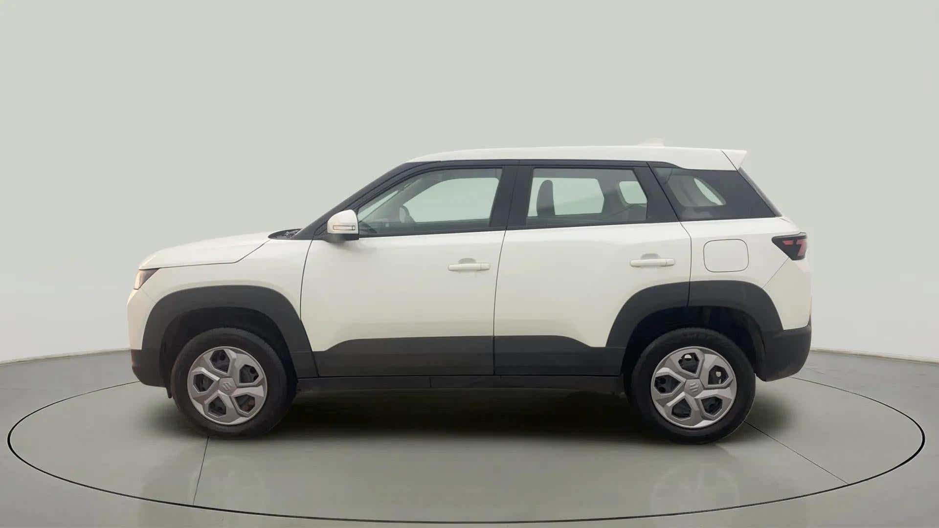 Side view of a Maruti Suzuki Brezza