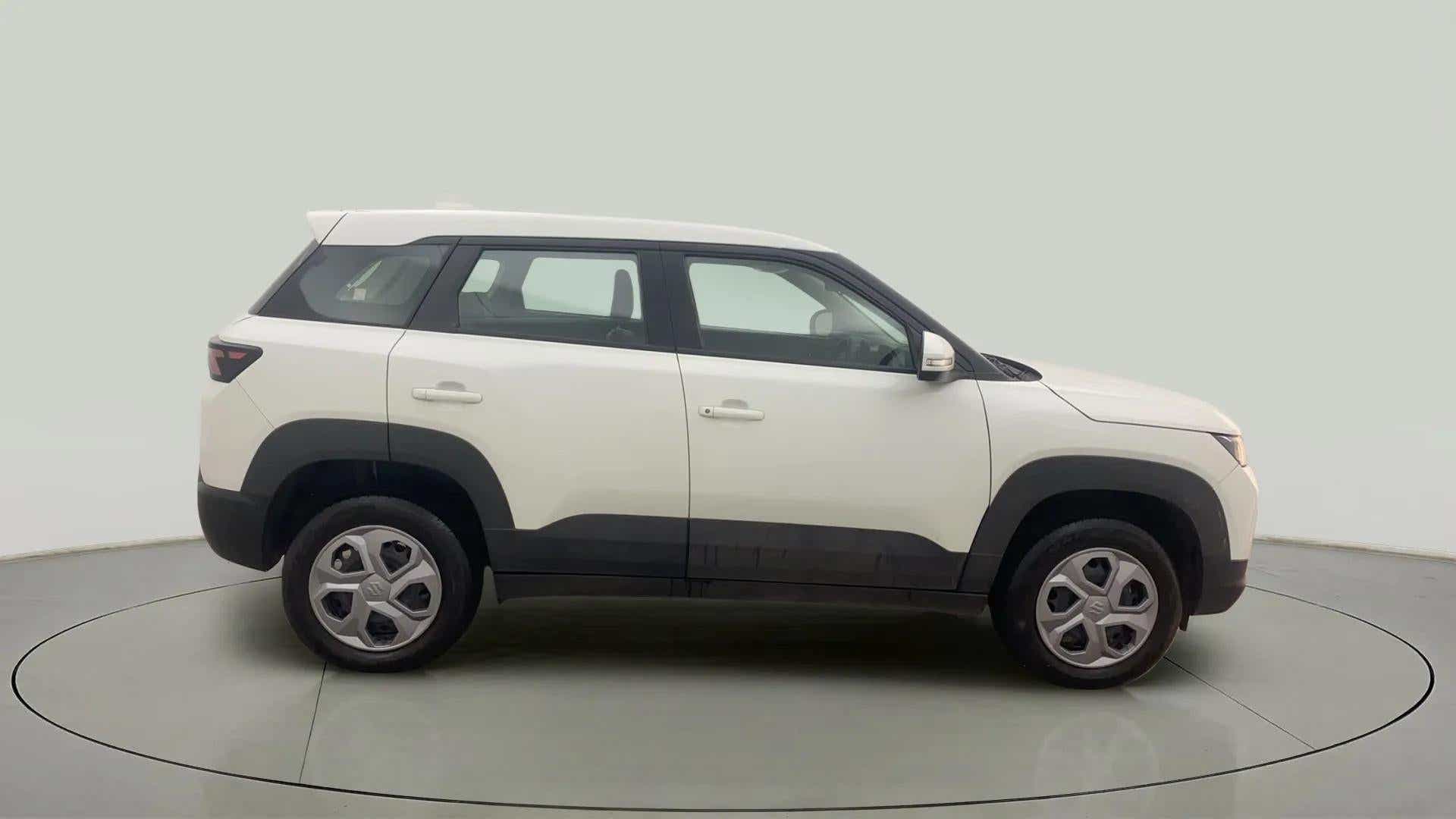 Side view of a Maruti Suzuki Brezza
