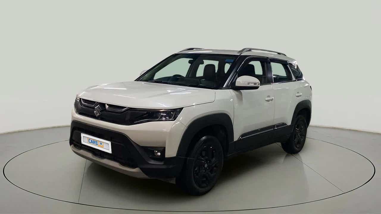 Front three-quarter view of a Maruti Suzuki Brezza