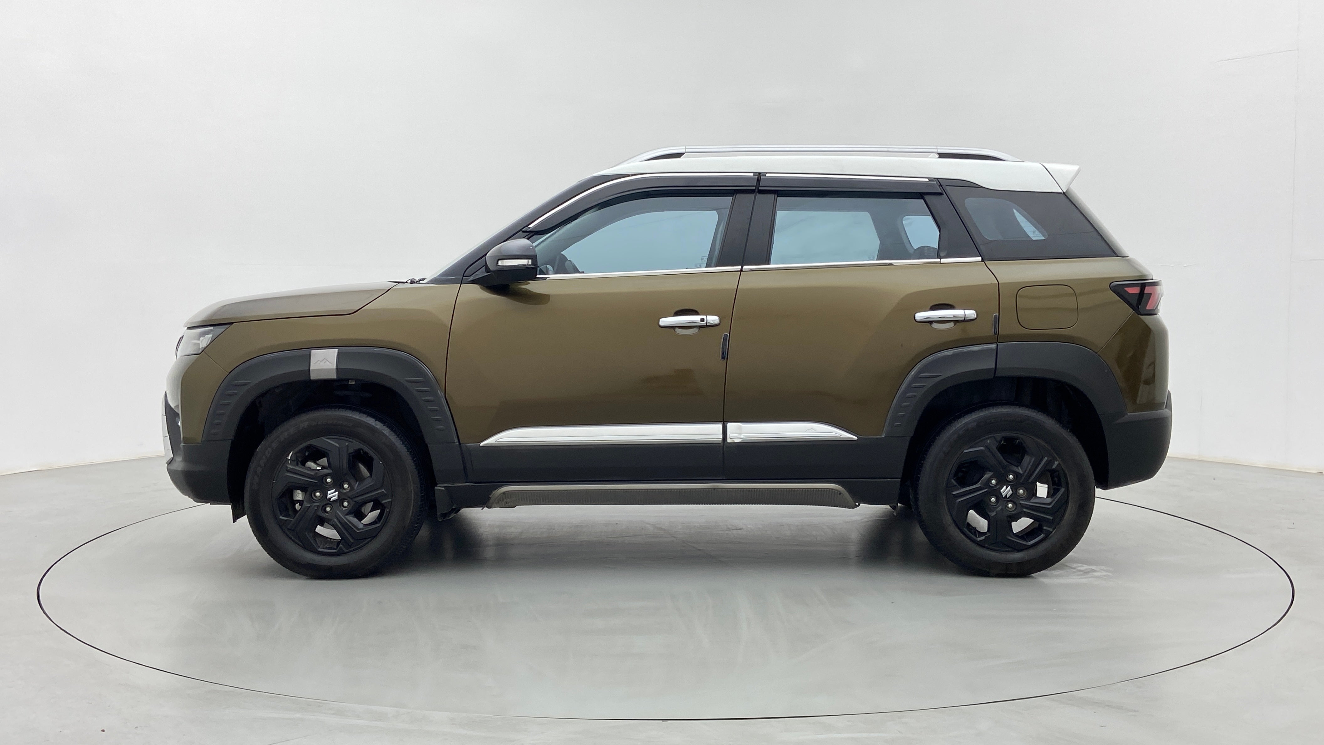 Side view of a Maruti Suzuki Brezza