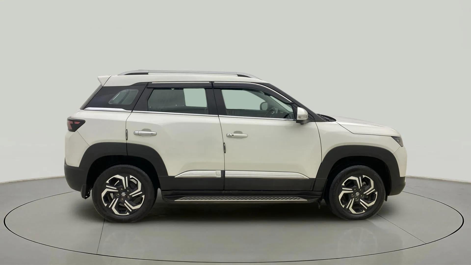 Side view of a Maruti Suzuki Brezza