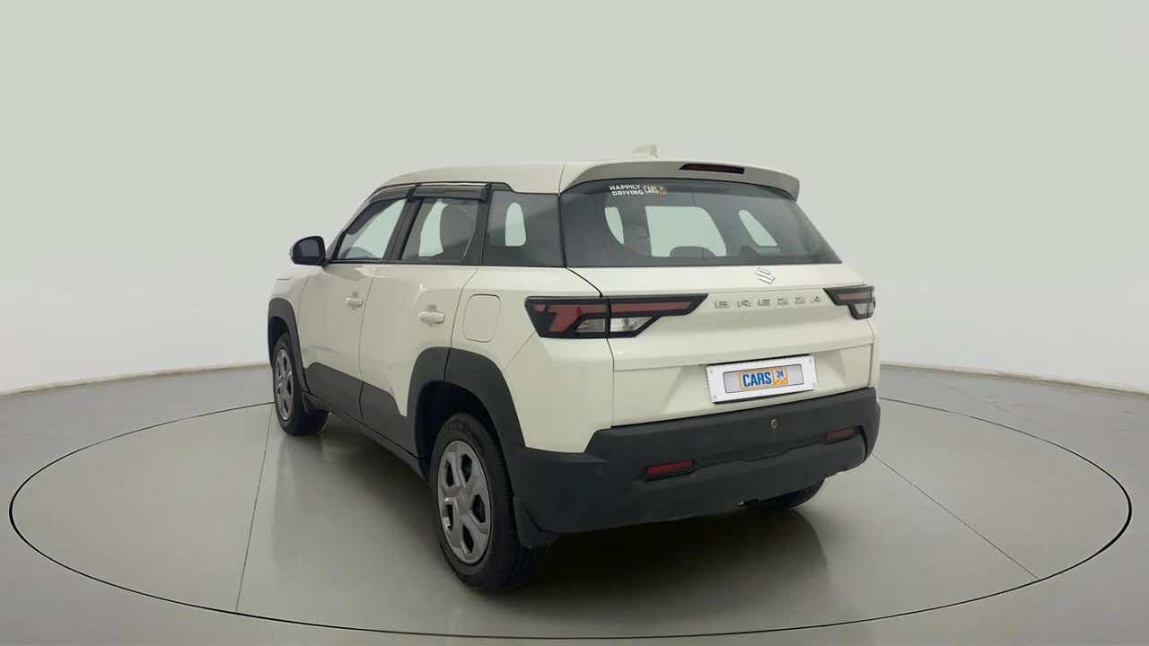 Rear three-quarter view of a Maruti Suzuki Brezza
