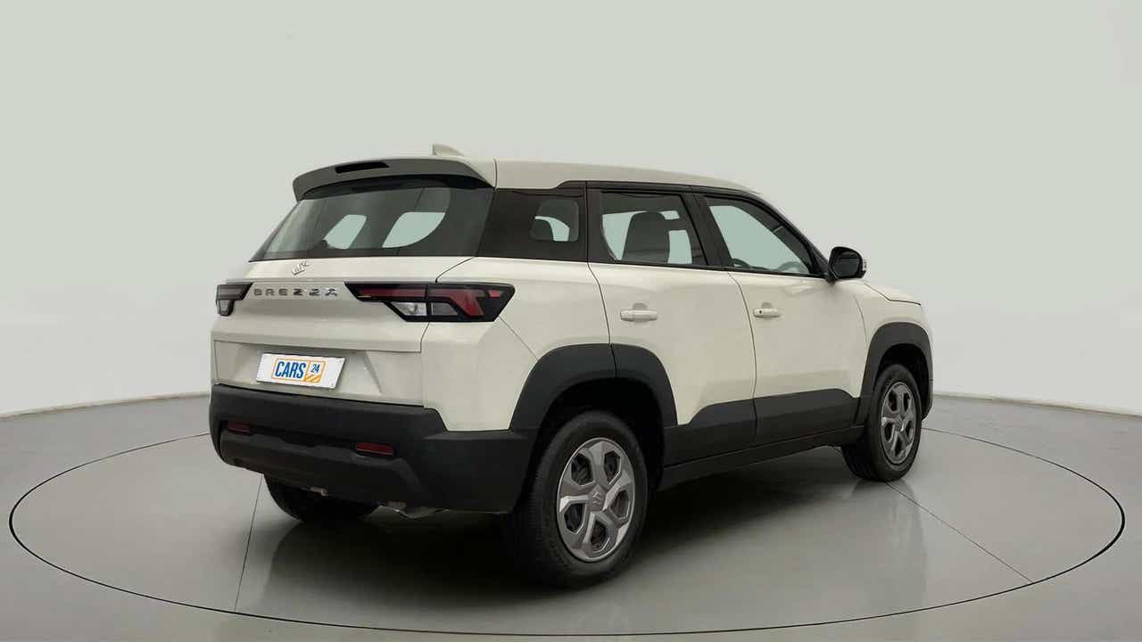 Rear three-quarter view of a Maruti Suzuki Brezza