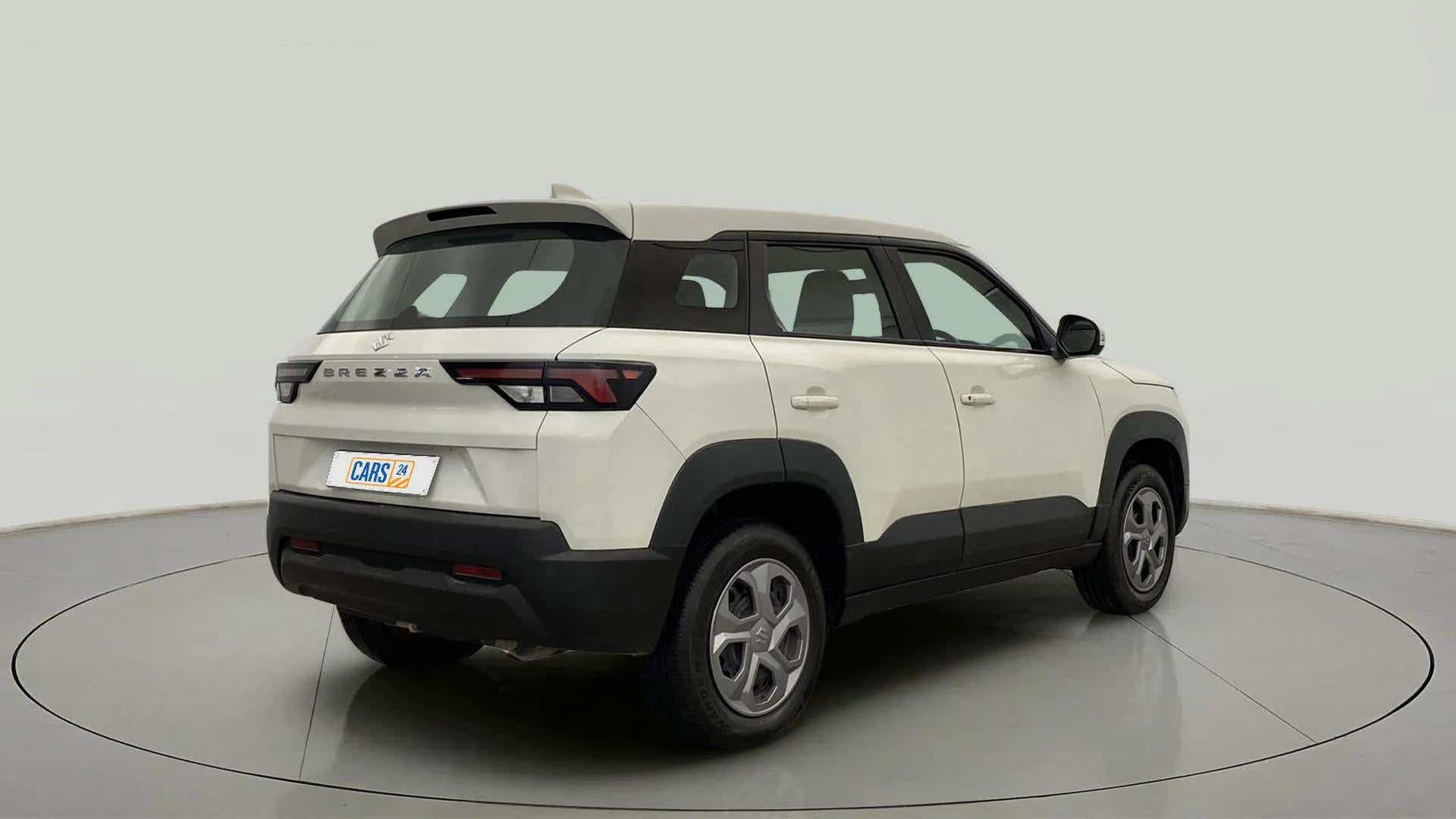 Rear three-quarter view of a Maruti Suzuki Brezza
