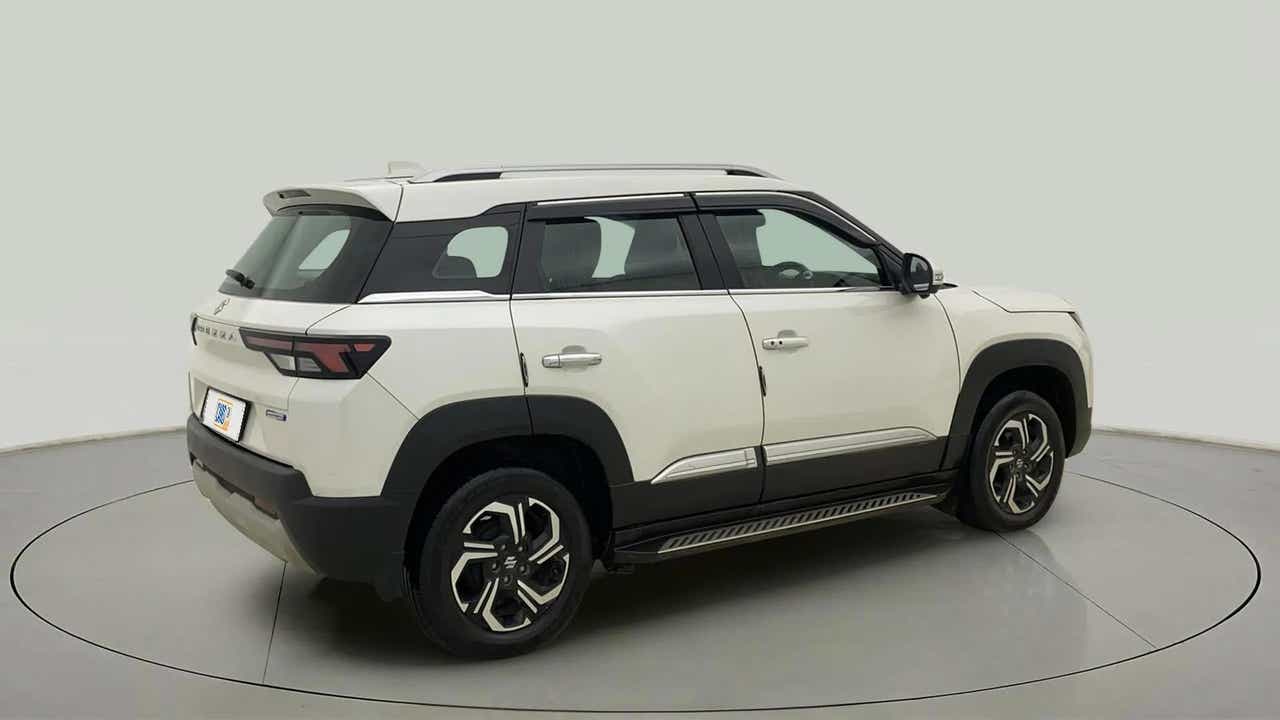 Rear three-quarter view of a Maruti Suzuki Brezza