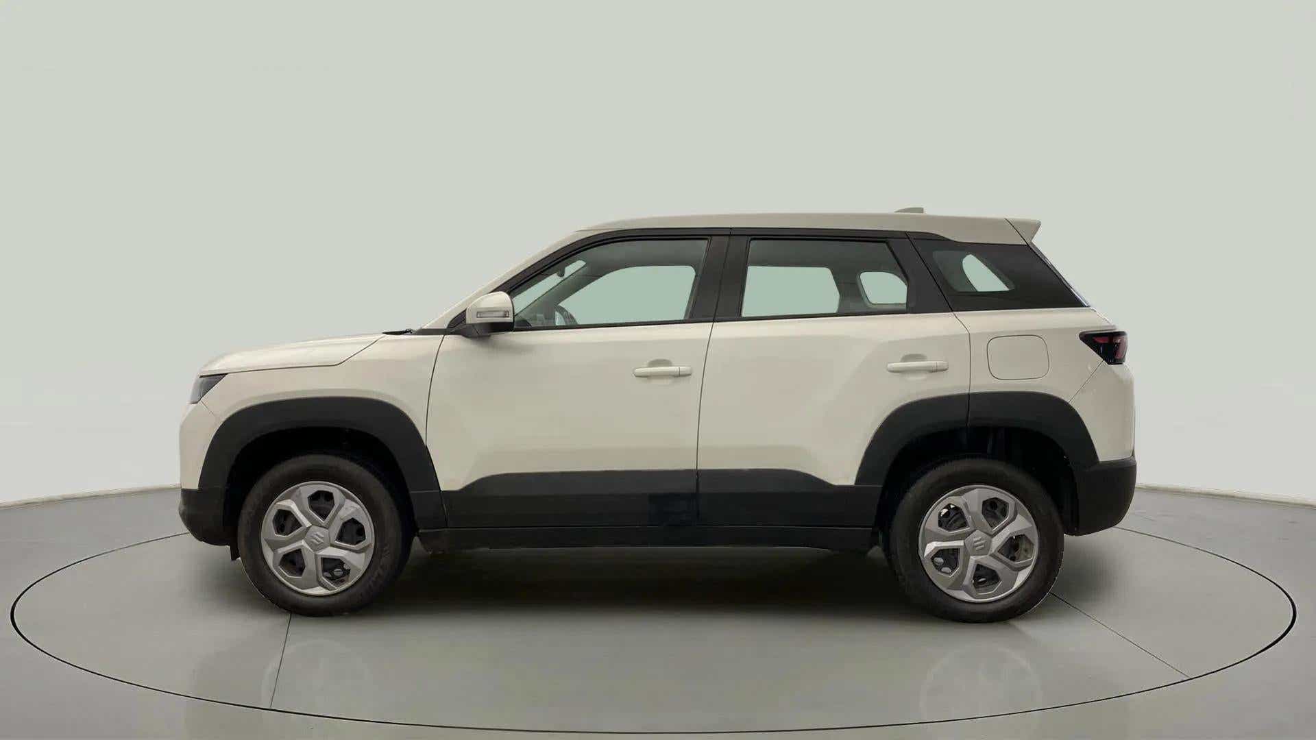 Side view of a Maruti Suzuki Brezza