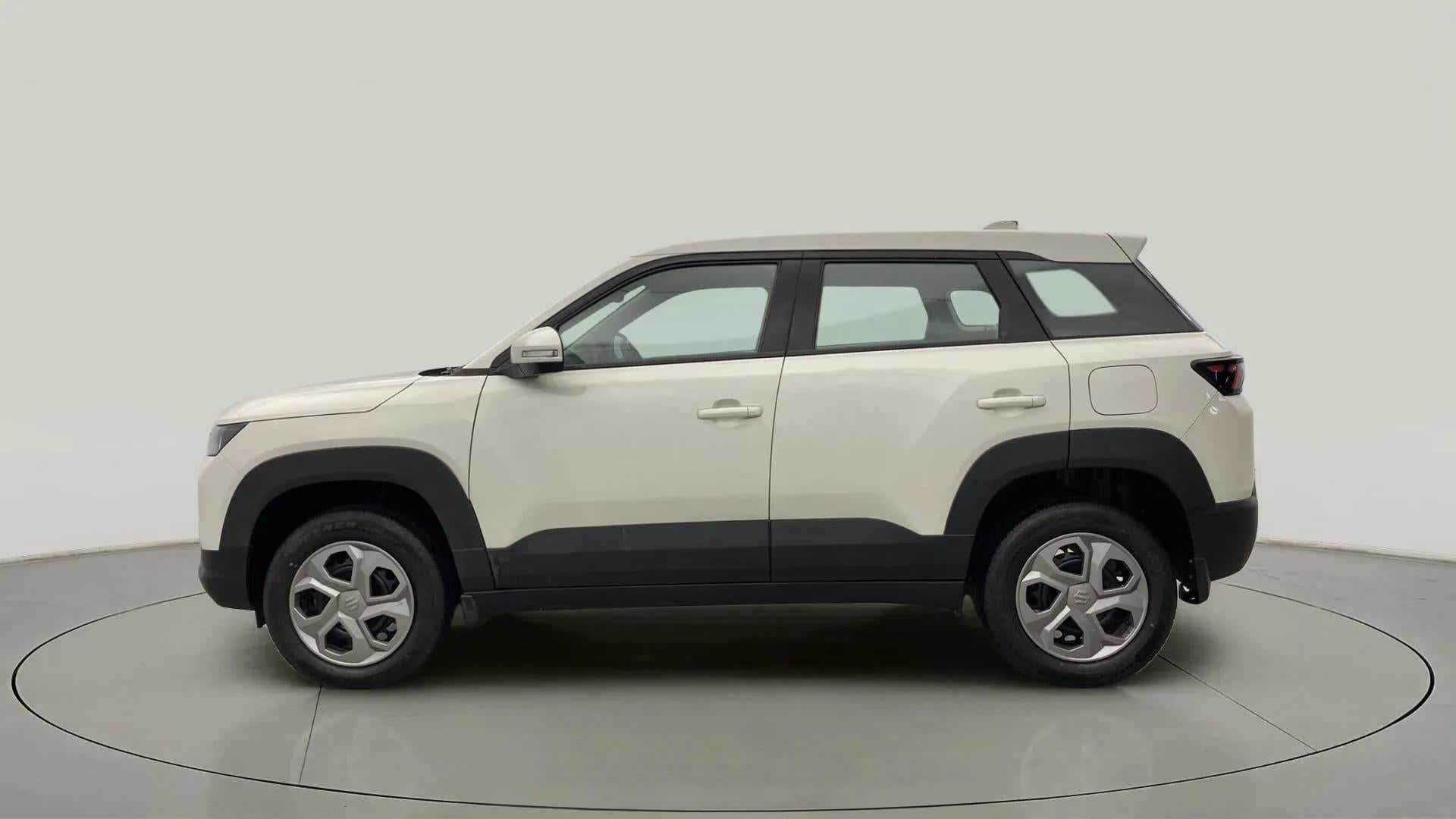 Side view of a Maruti Suzuki Brezza