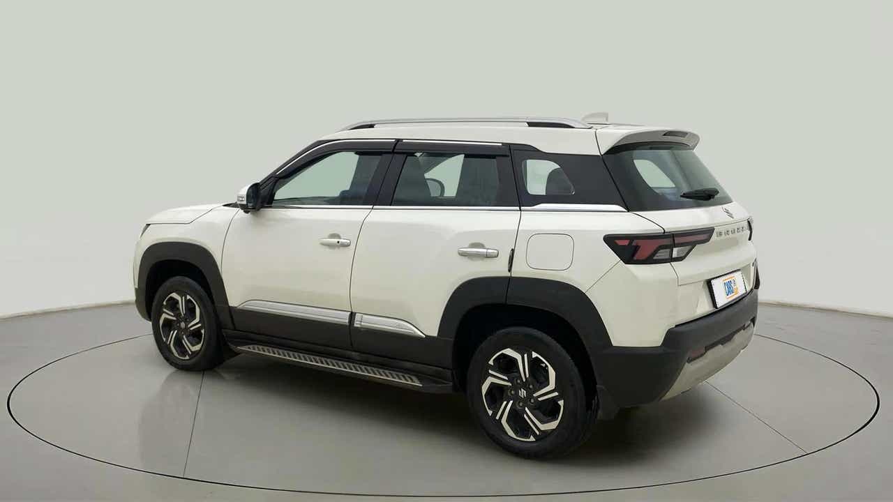 Rear three-quarter of a Maruti Suzuki Brezza