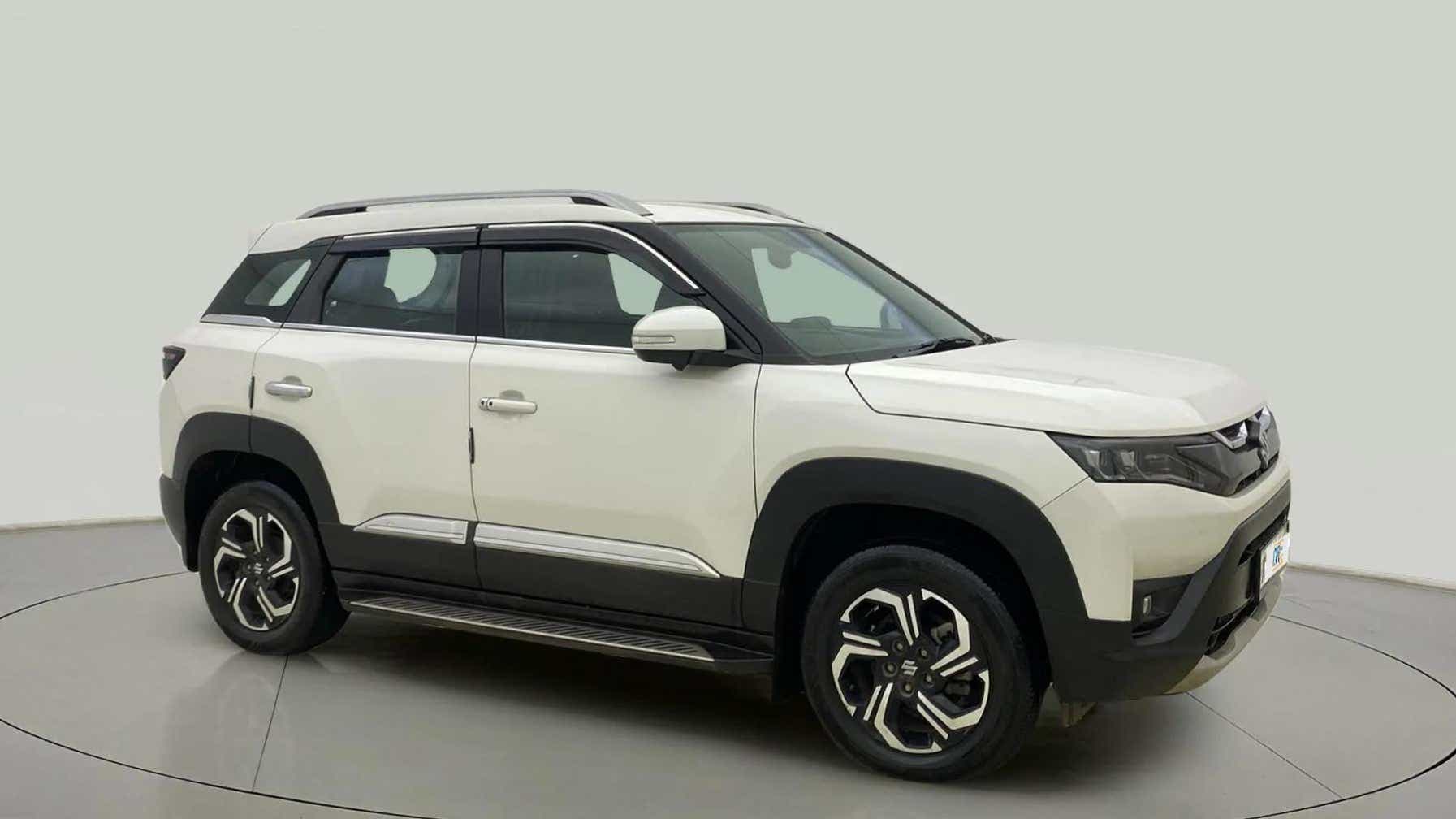 Side view of a Maruti Suzuki Brezza