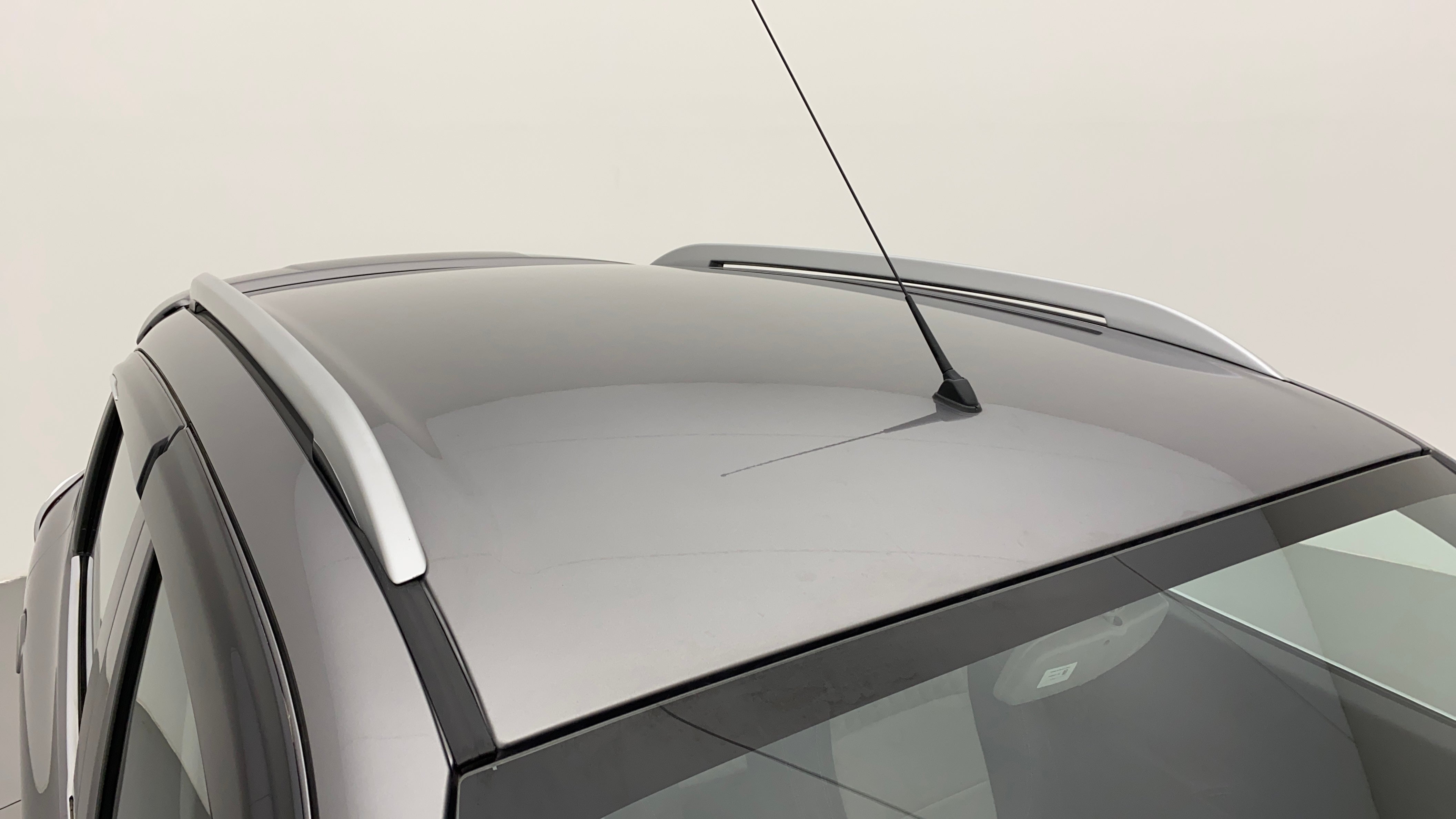 Roof and antenna view of a Maruti Suzuki Celerio