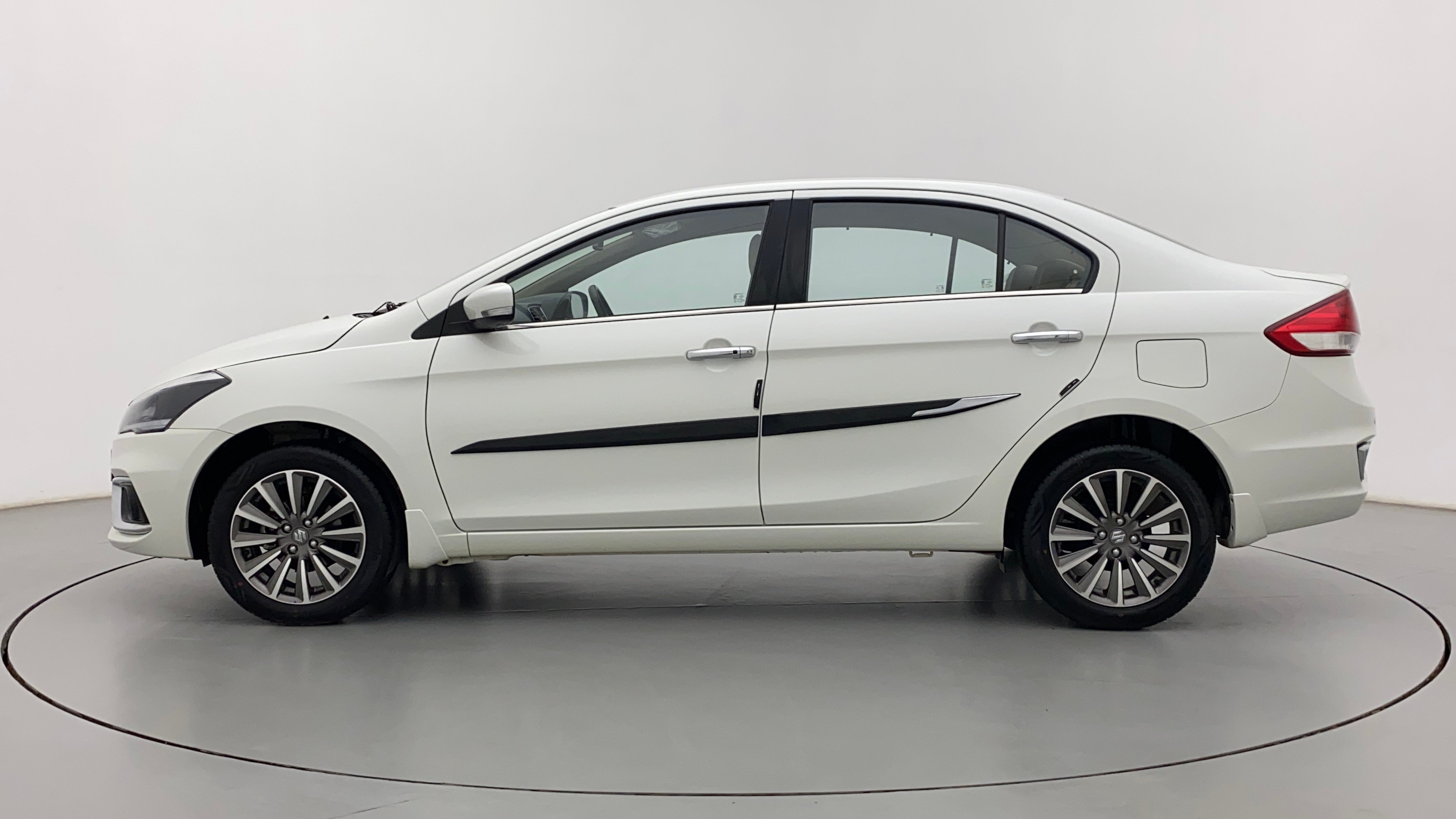 Side view of a Maruti Suzuki Ciaz