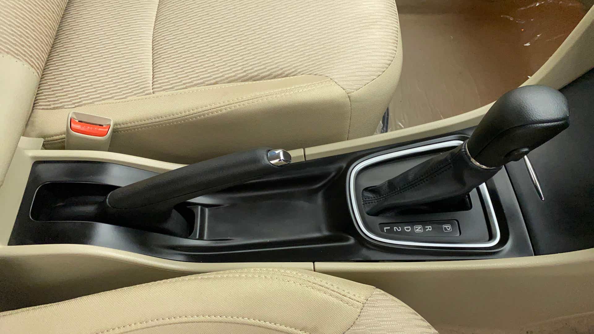 Gear selector and parking brake of a Maruti Suzuki Ciaz