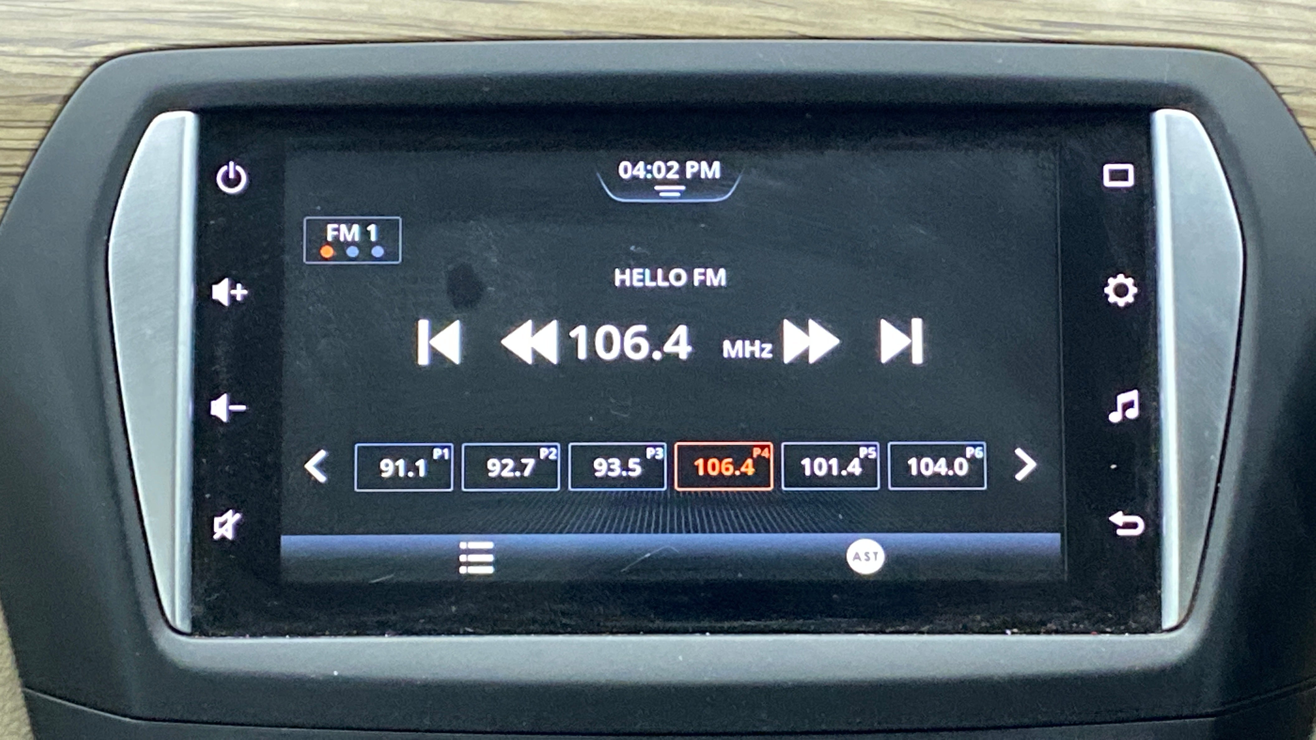 Car infotainment system radio display of a Maruti Suzuki Ciaz