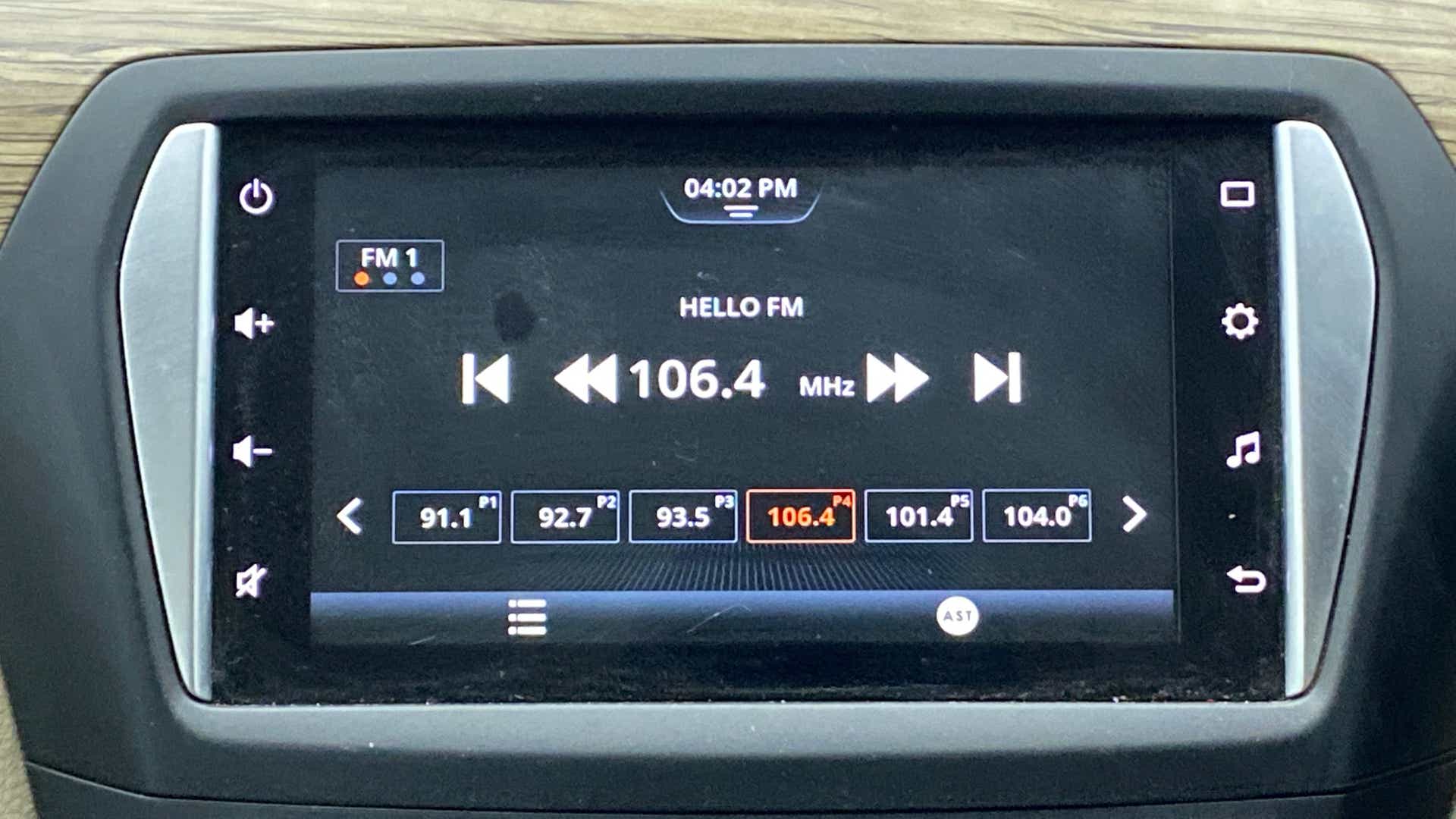 Car infotainment system radio display of a Maruti Suzuki Ciaz