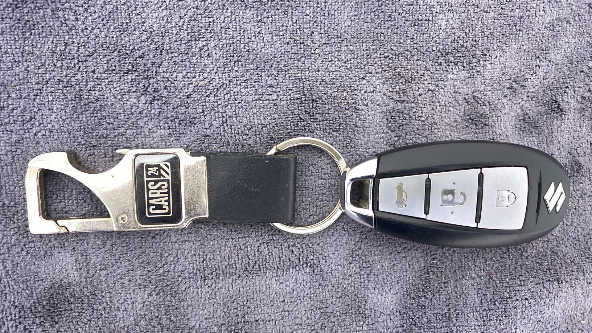 Full-car key fob of a Maruti Suzuki Ciaz