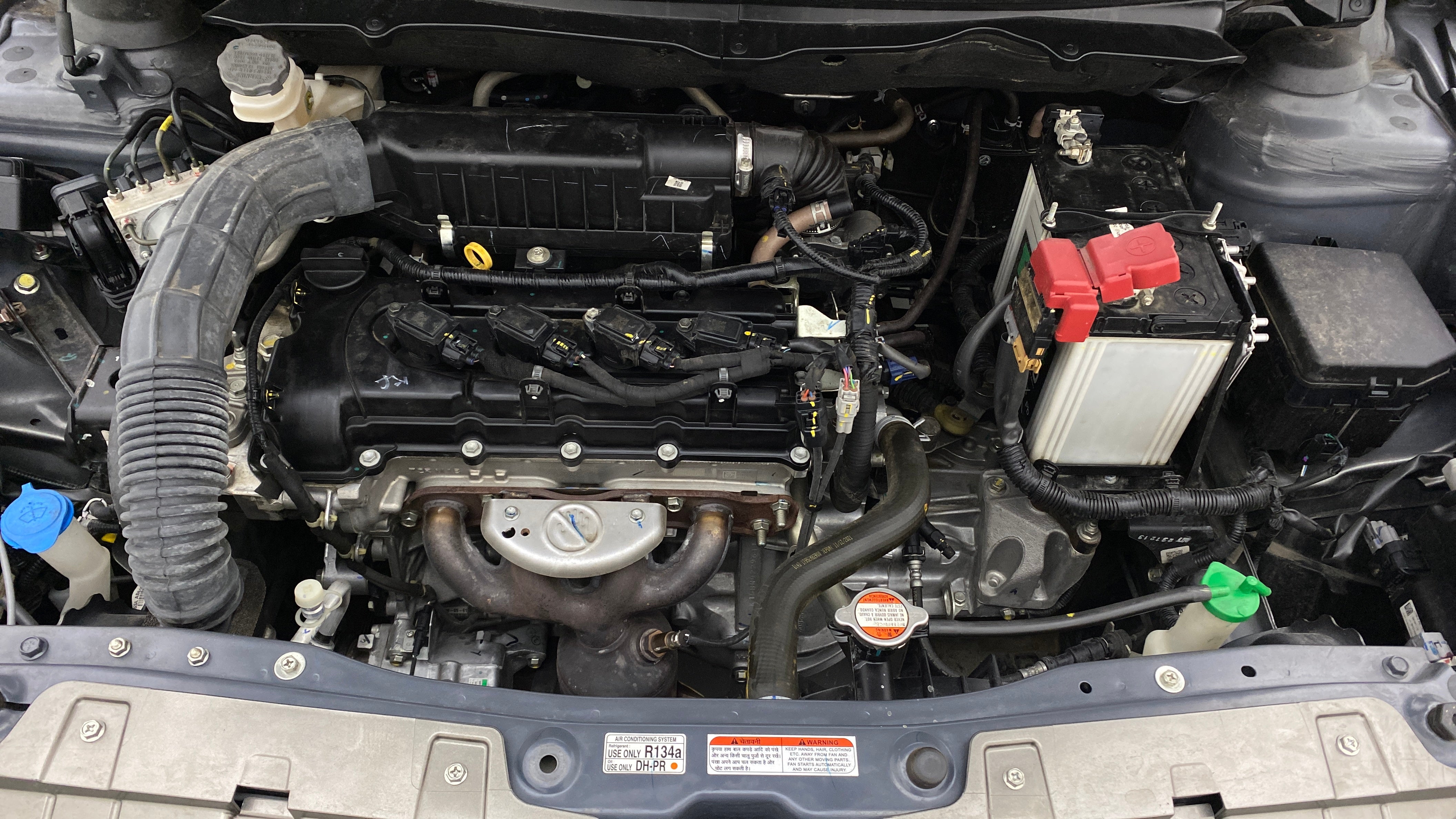 Engine bay of a Maruti Suzuki Ciaz