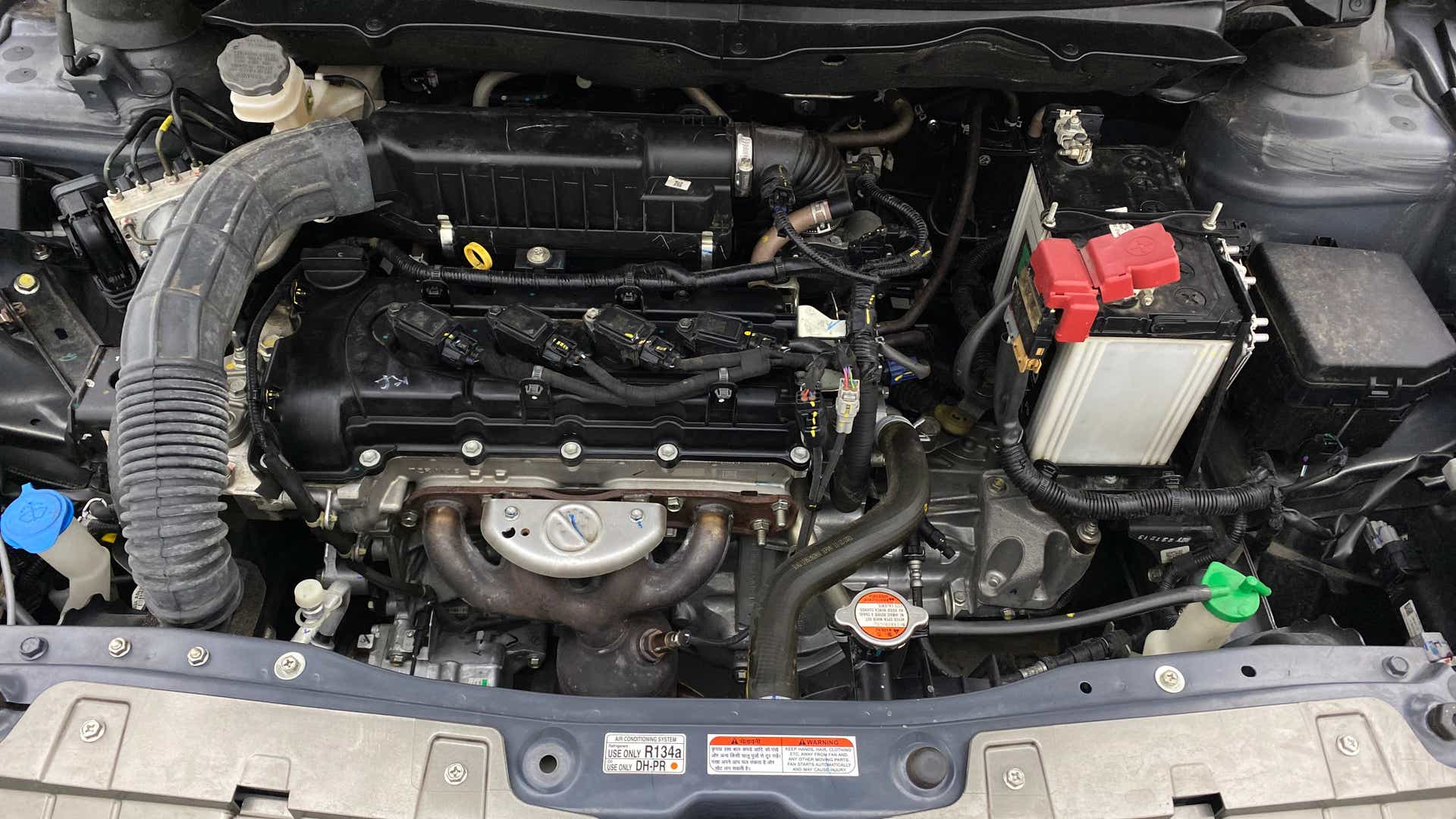 Engine bay of a Maruti Suzuki Ciaz