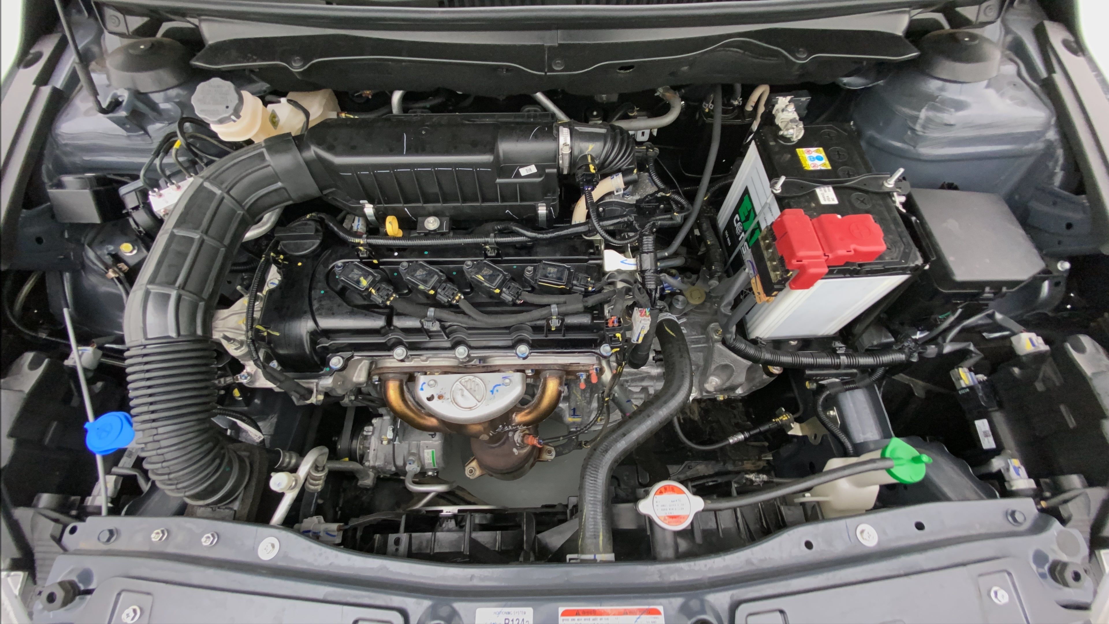 Engine bay of a Maruti Suzuki Ciaz