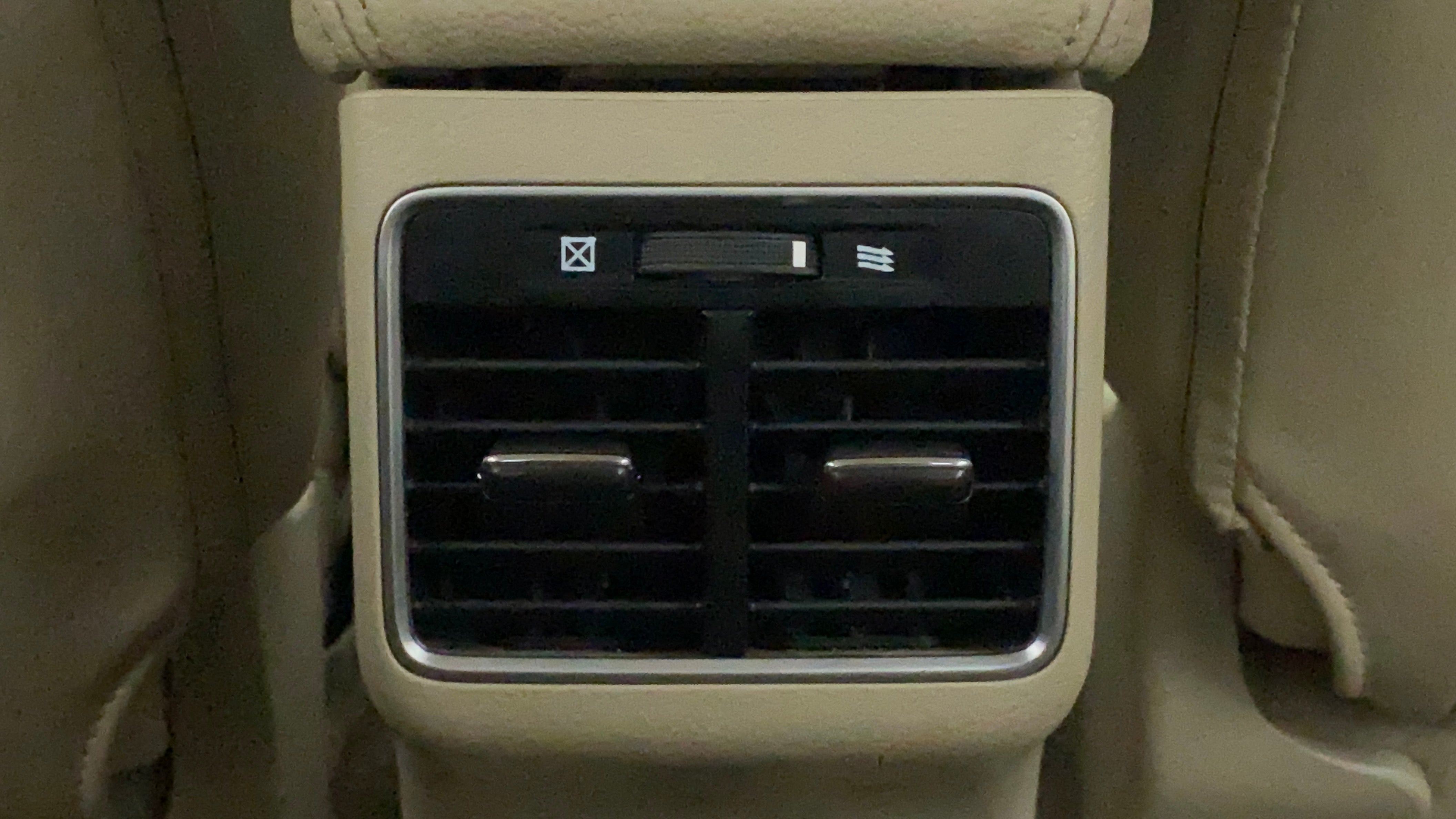Rear ac vent of a Maruti Suzuki Ciaz