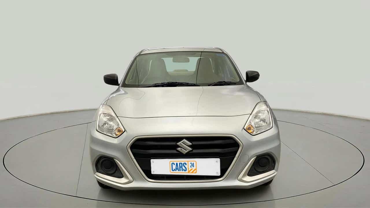 Front view of a Splendid Silver Maruti Suzuki Dzire 2018-2023
