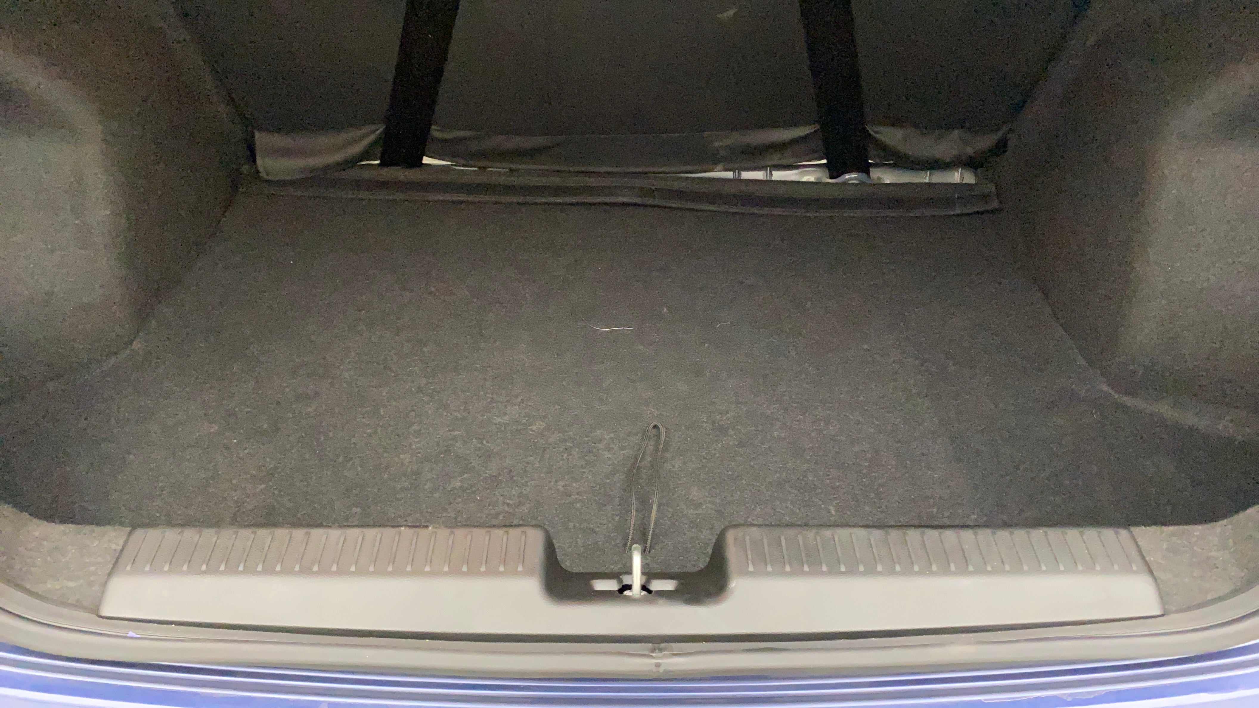 Boot space view of a Maruti Suzuki Dzire 2018-2023