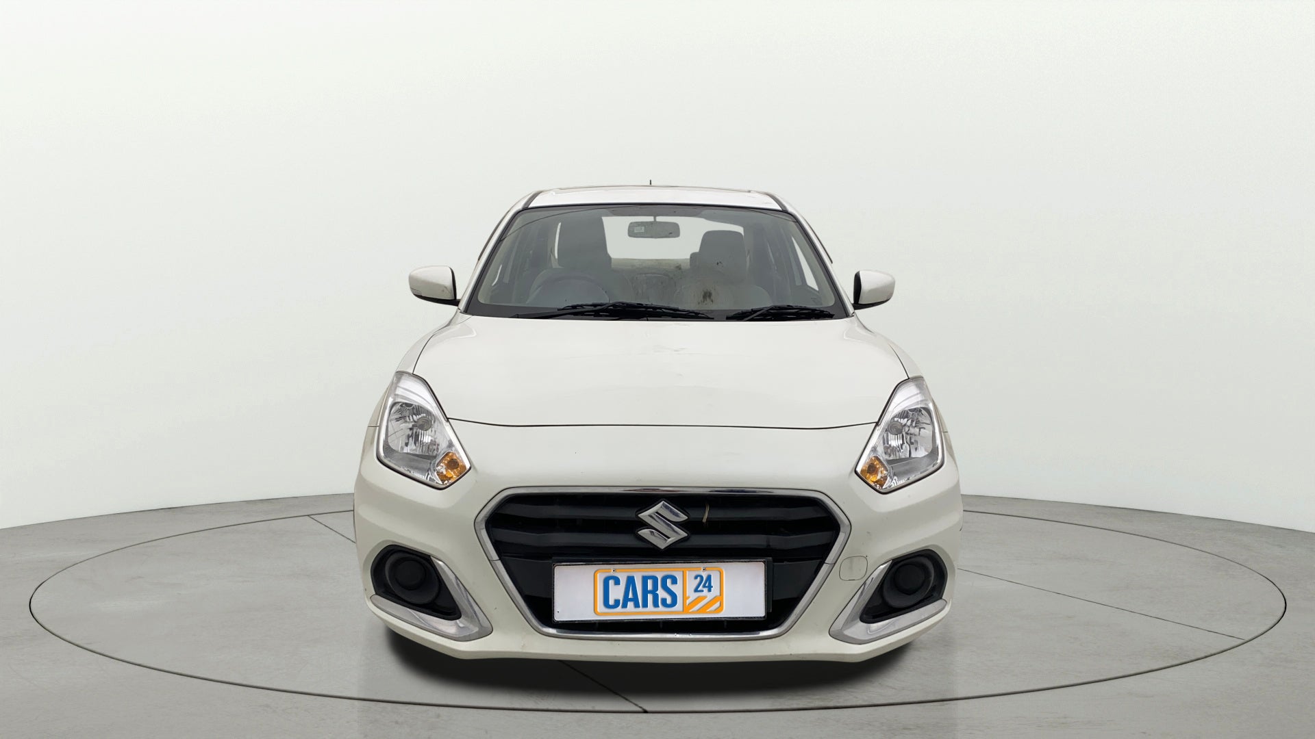 Front view of a Maruti Suzuki Dzire