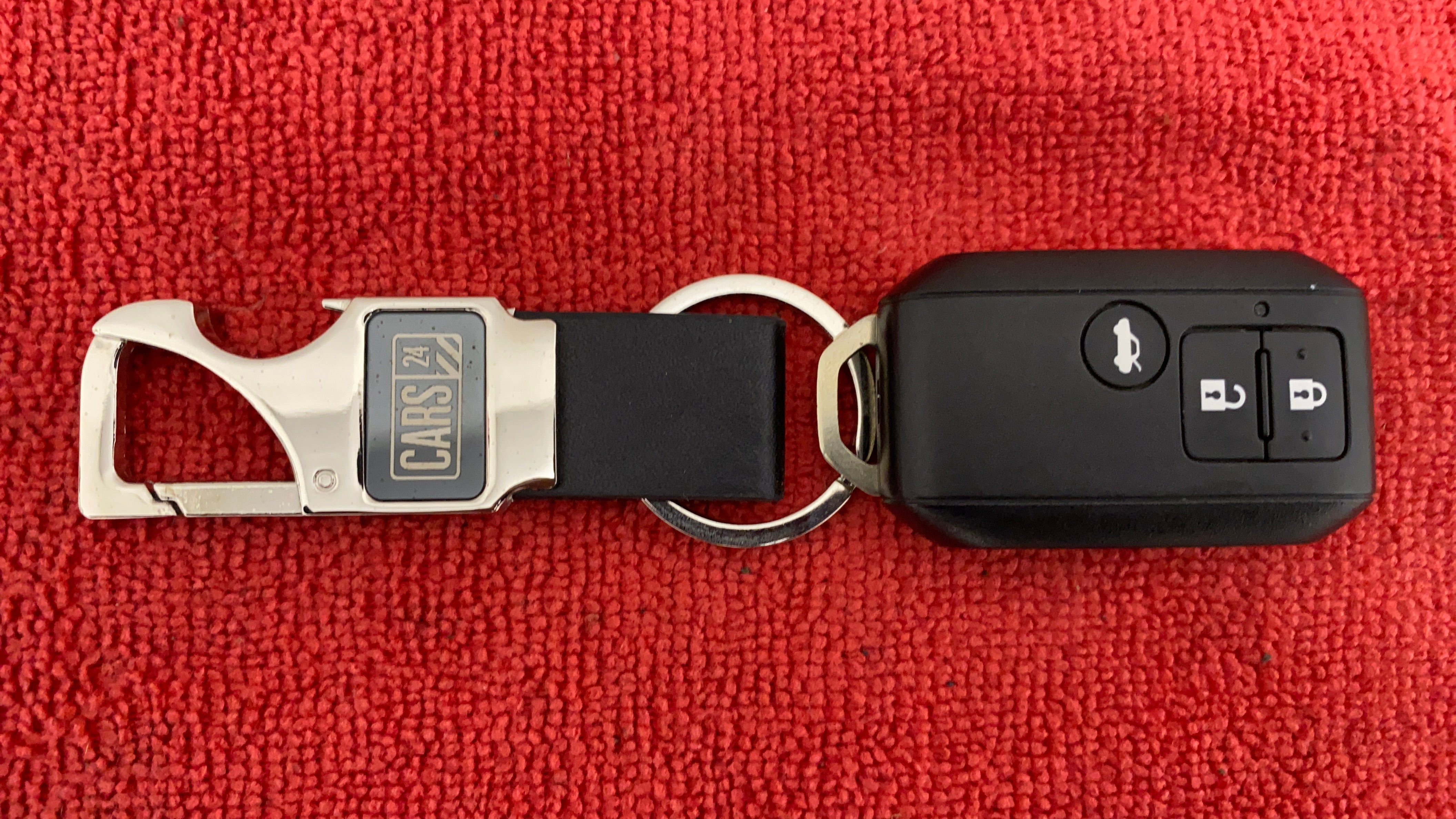 Car key fob of a Maruti Suzuki Dzire 2018-2023