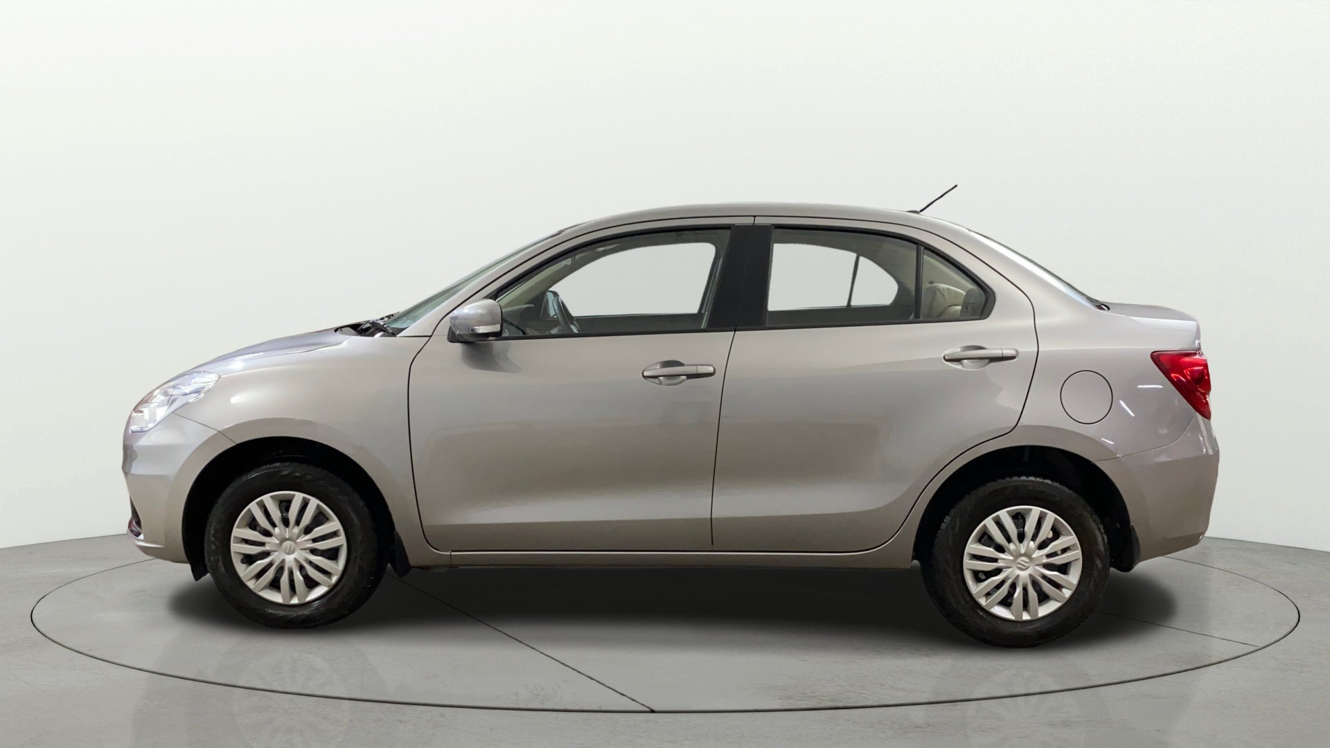 Side profile of a Maruti Suzuki Dzire 2018-2023
